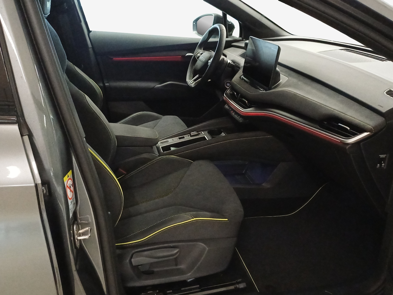 SKODA Elroq RS 4x4-image-15