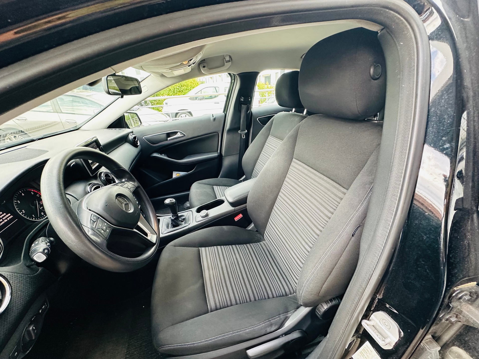 MERCEDES-BENZ A 180 CDI Style-image-8