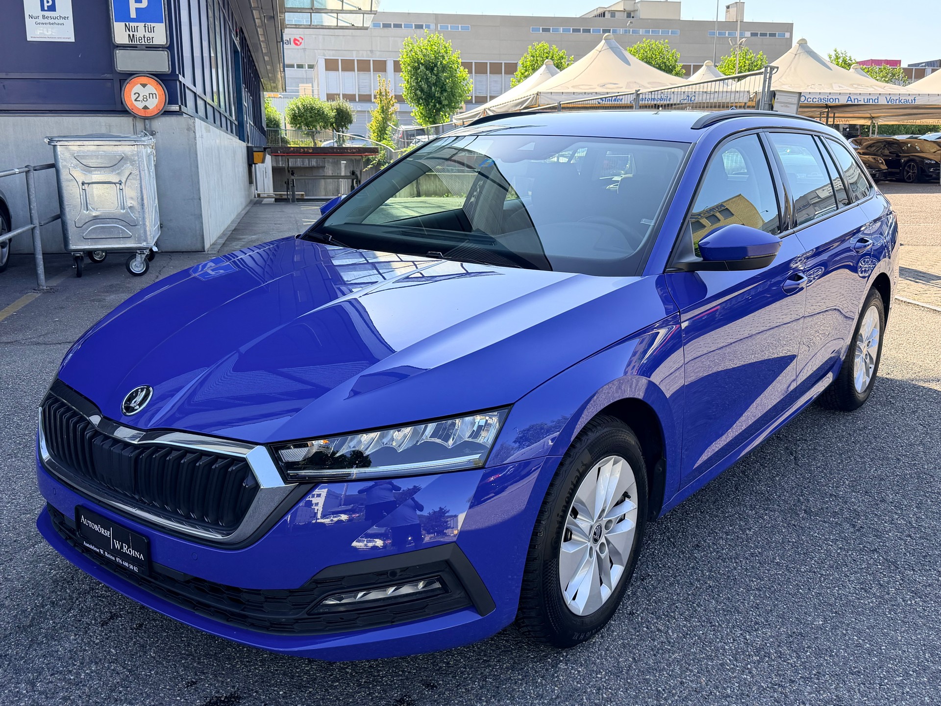 SKODA Octavia Combi 2.0 TDI DSG Ambition-image-6