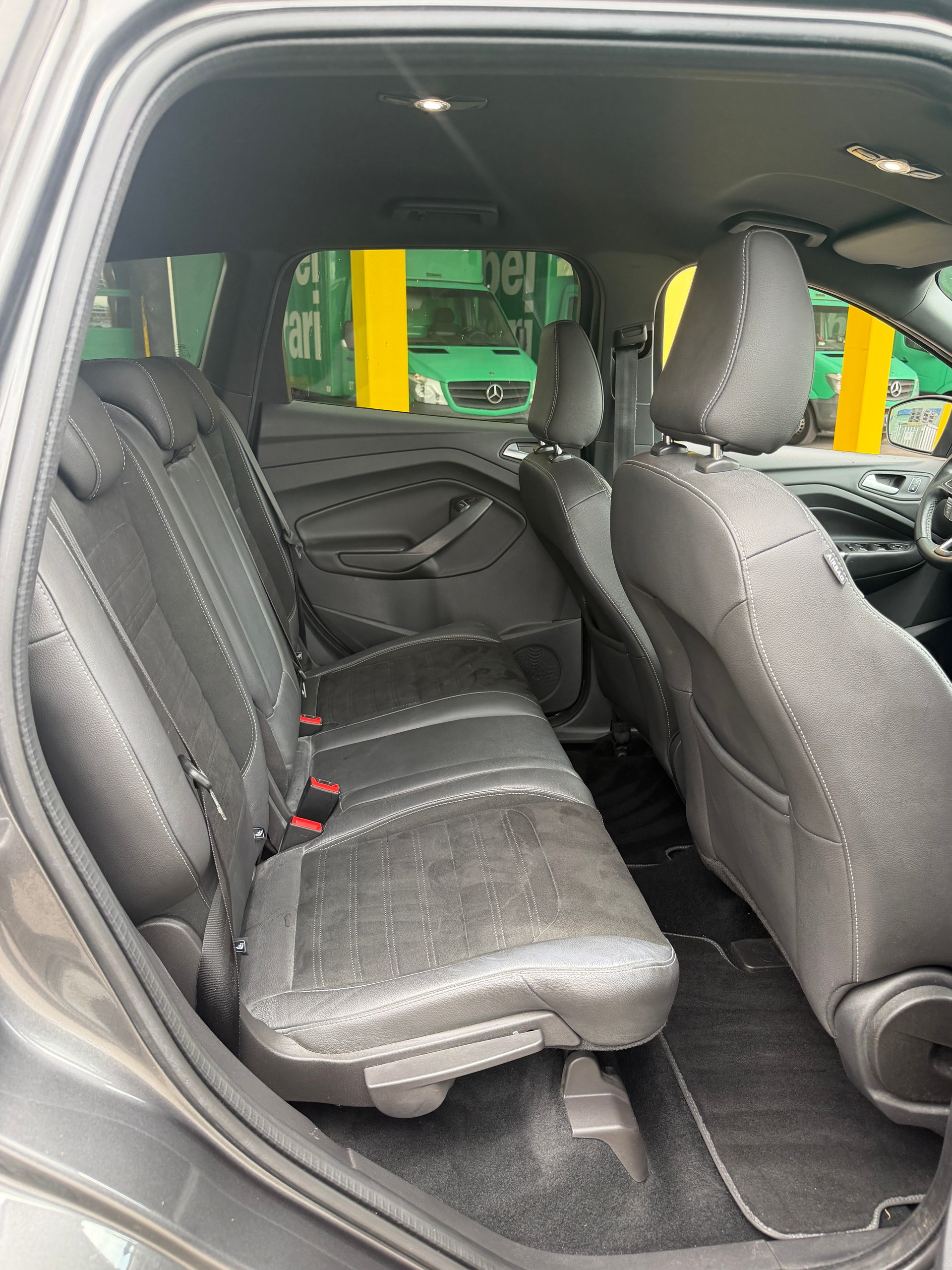 FORD Kuga 2.0 TDCi ST Line 4WD-image-14