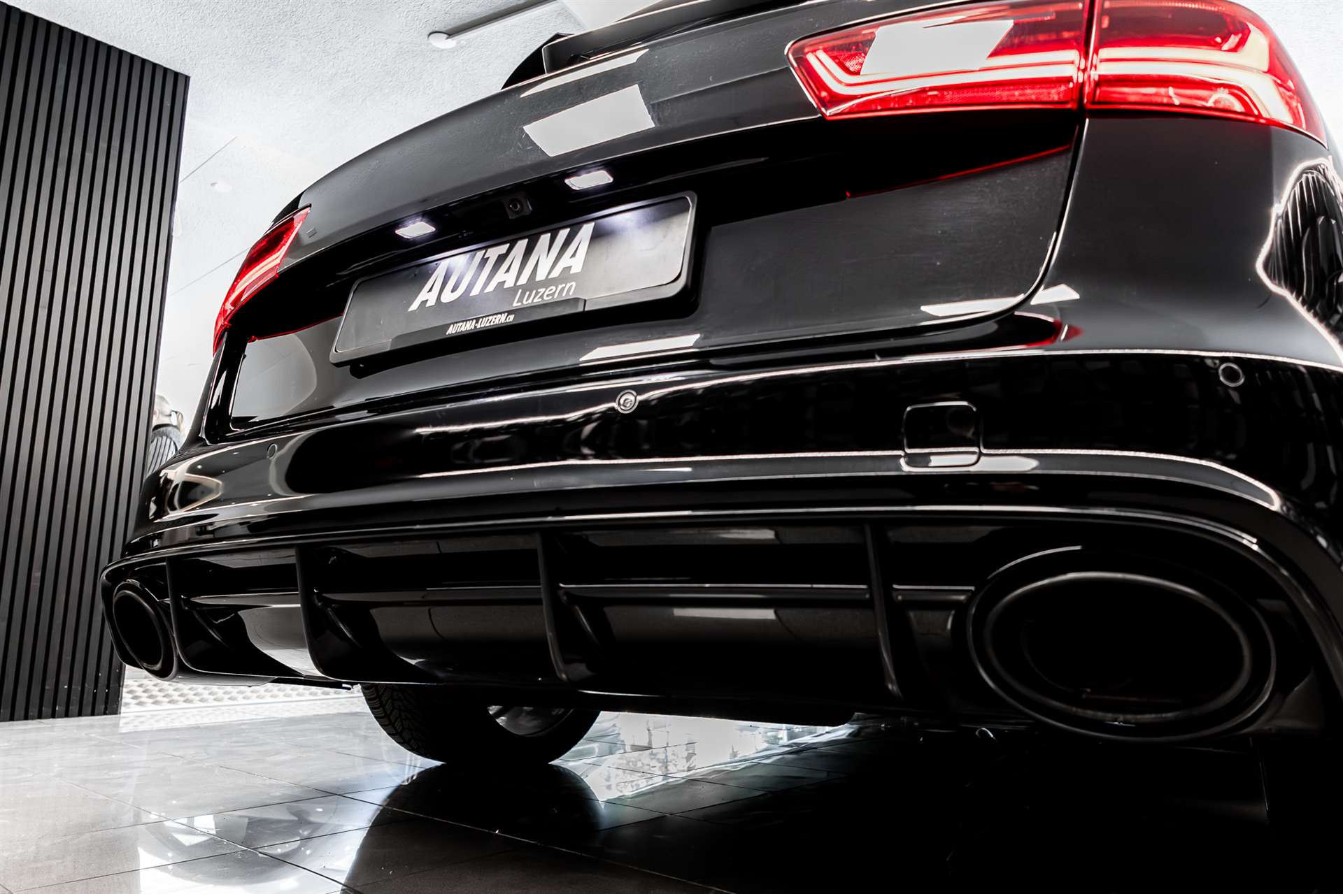 AUDI RS6 Avant 4.0 TFSI V8 quattro Tiptronic-image-24
