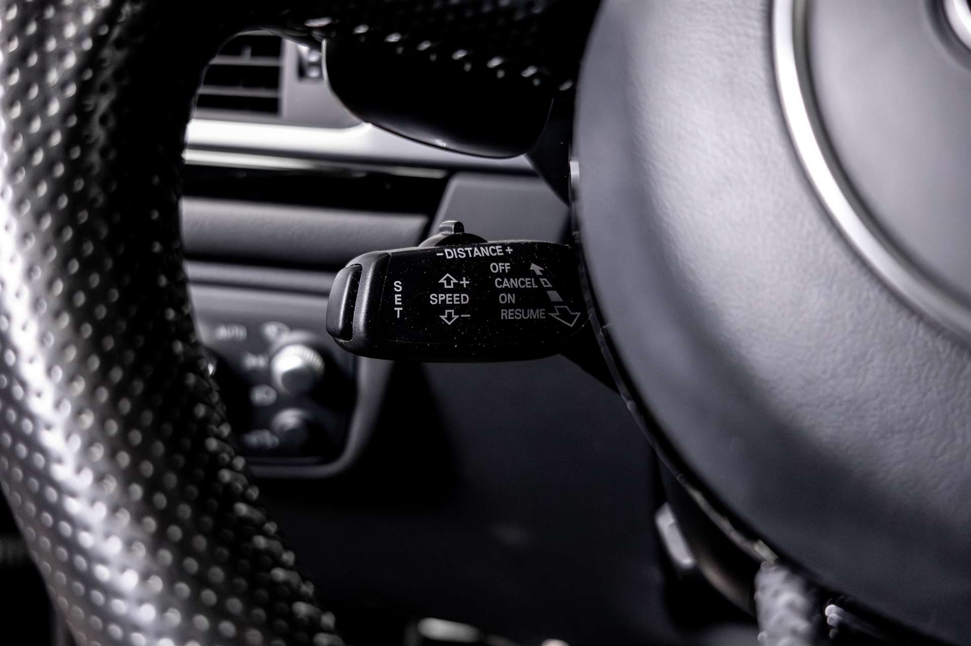 AUDI RS6 Avant 4.0 TFSI V8 quattro Tiptronic-image-7