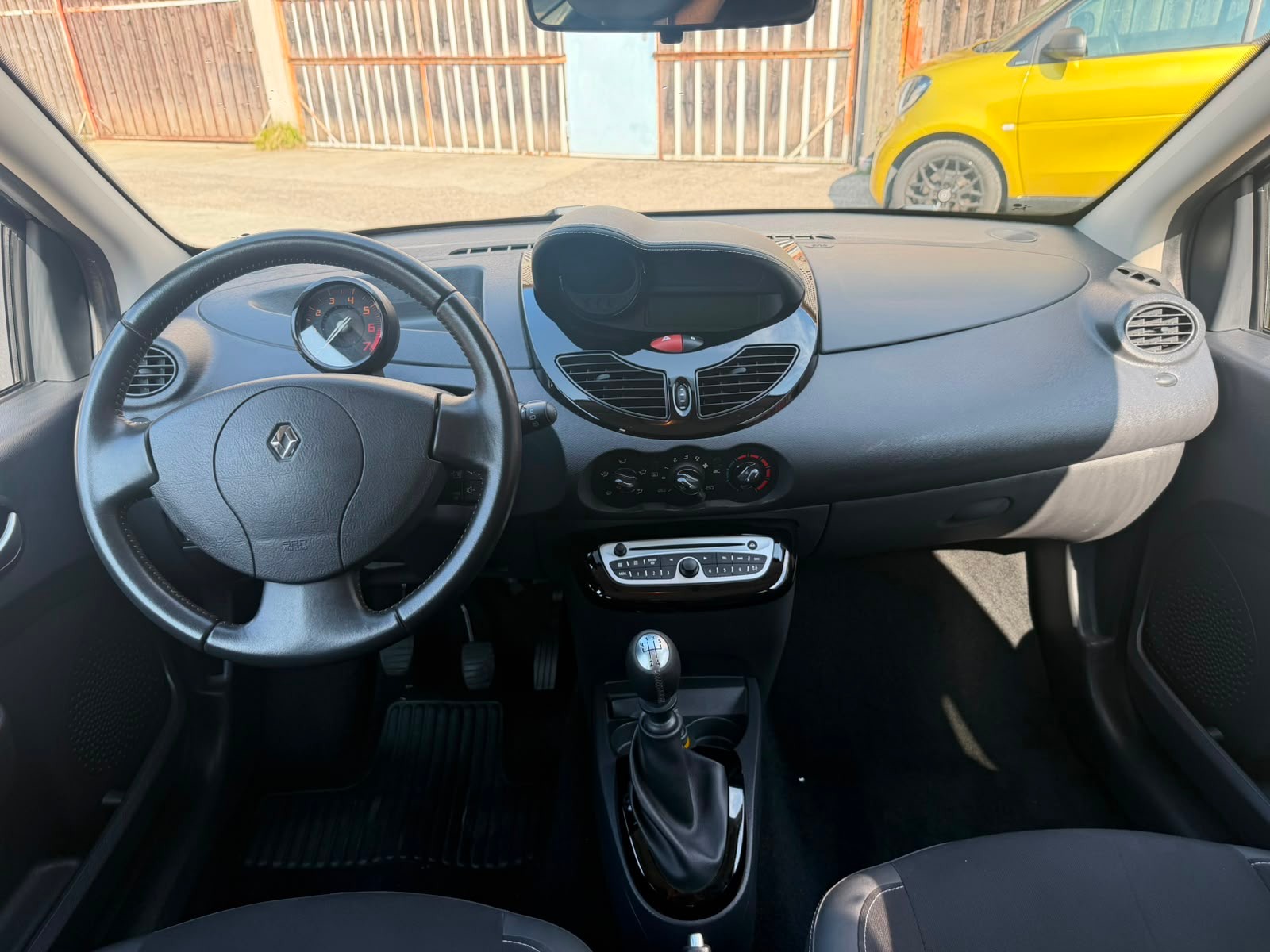 RENAULT Twingo 1.2 16V Dynamique-image-8