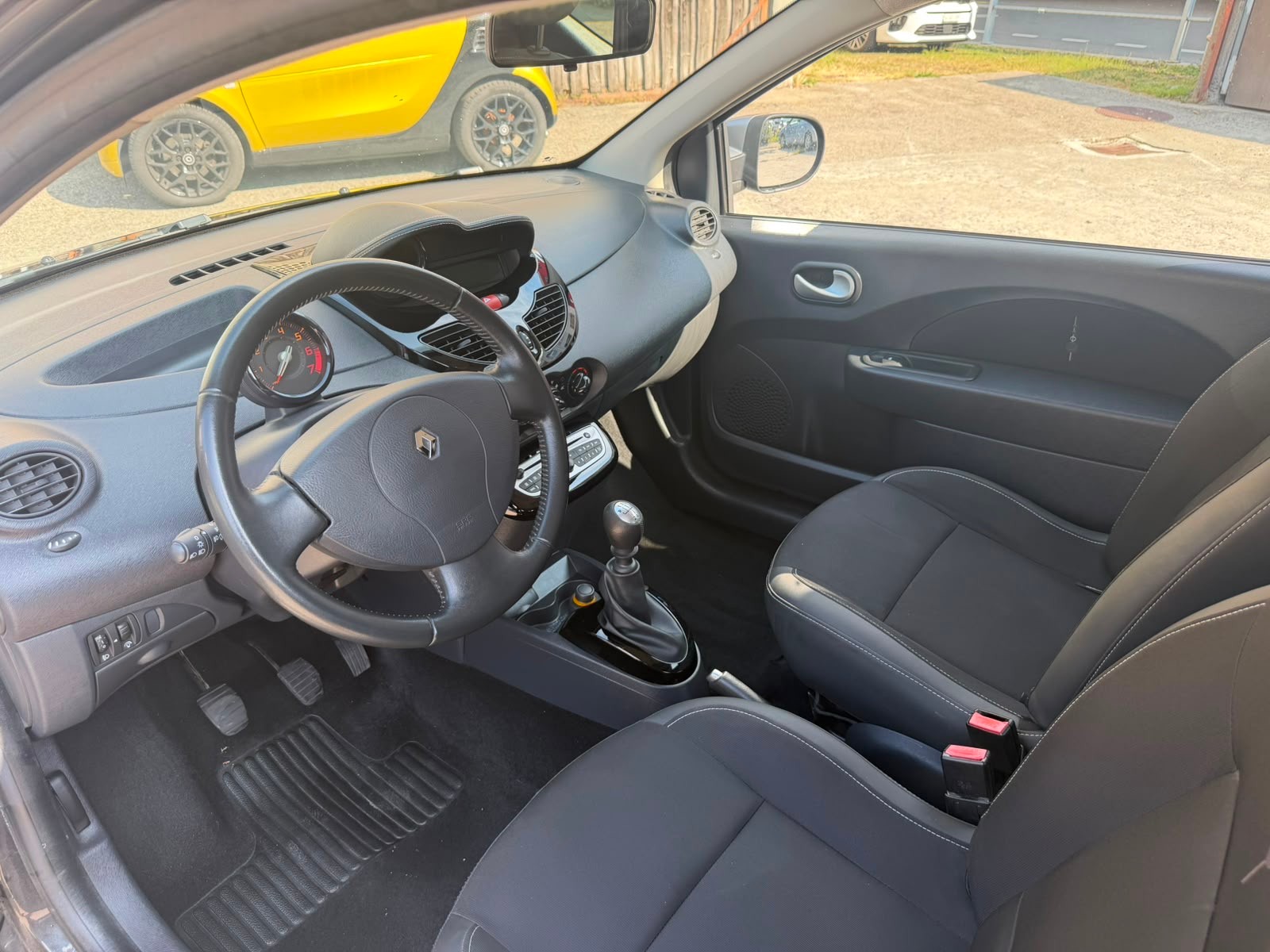 RENAULT Twingo 1.2 16V Dynamique-image-7