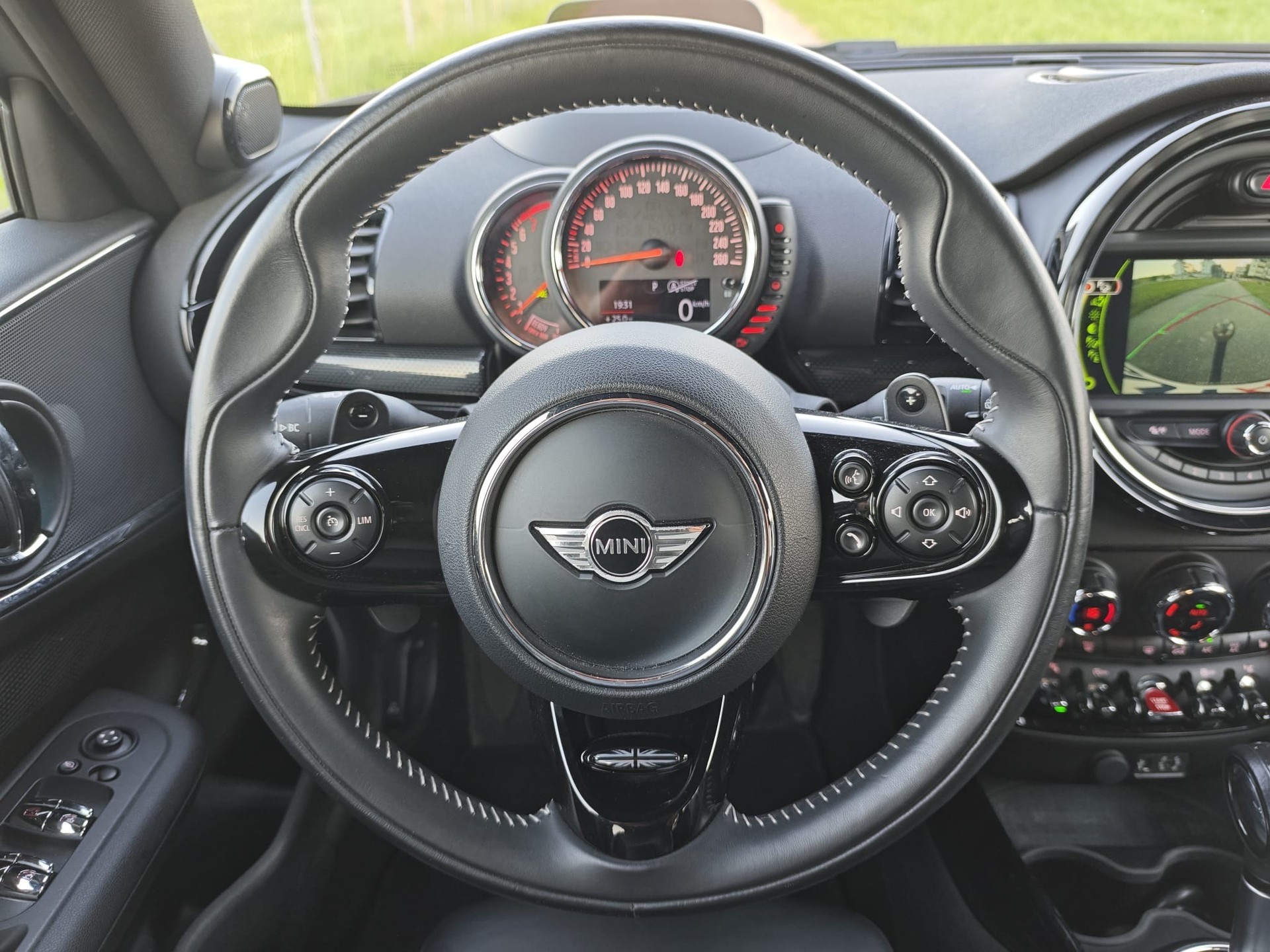 MINI Clubman Cooper S ALL4 Steptronic-image-21