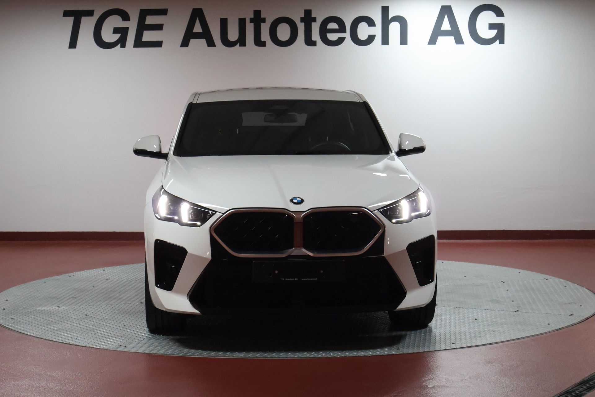 BMW X2 sDrive 18d 48V M Sport-image-1