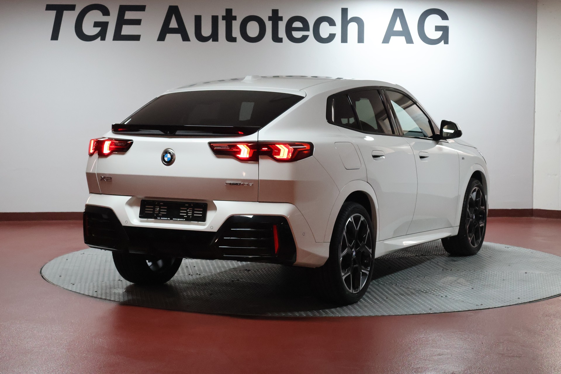 BMW X2 sDrive 18d 48V M Sport-image-19
