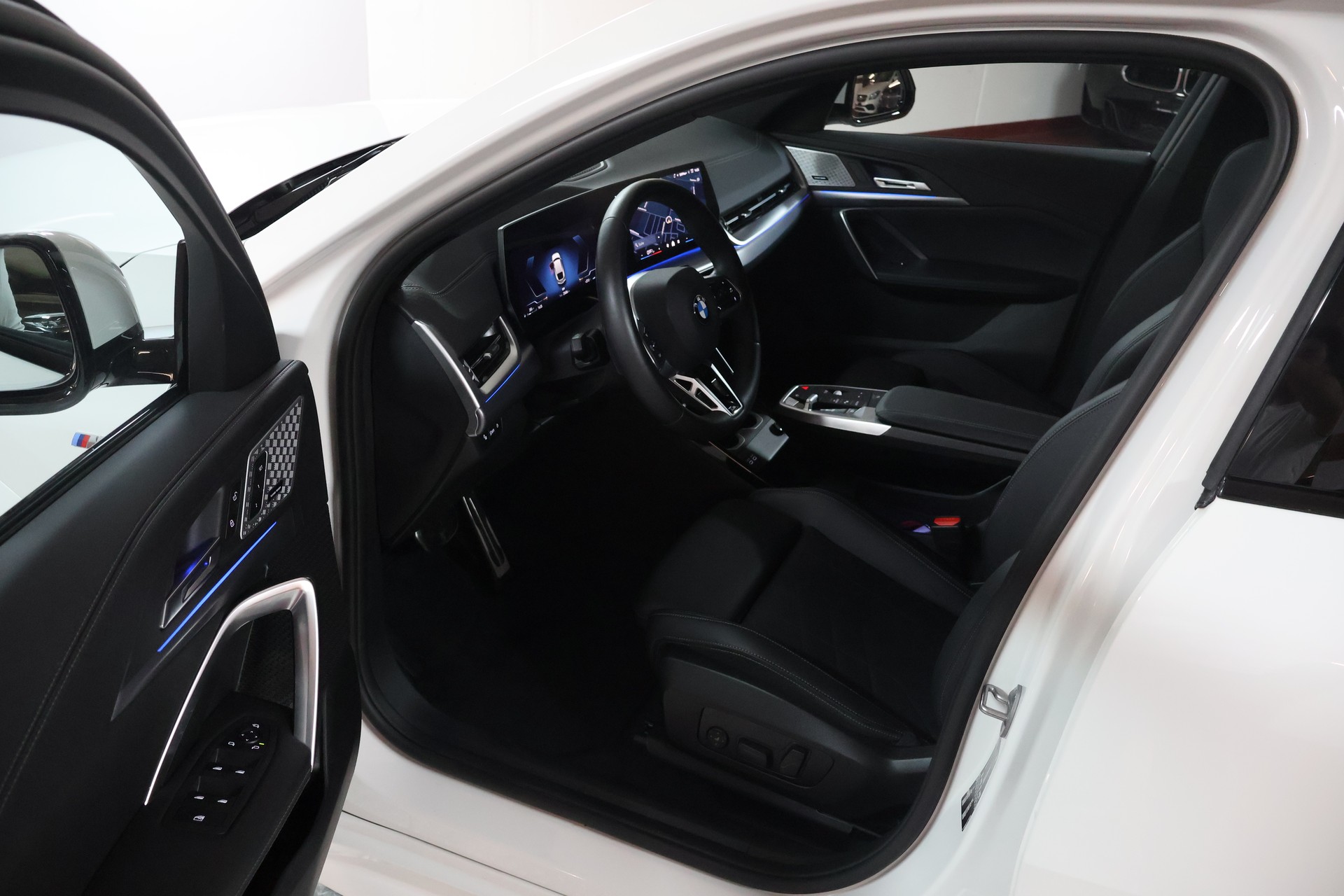 BMW X2 sDrive 18d 48V M Sport-image-7