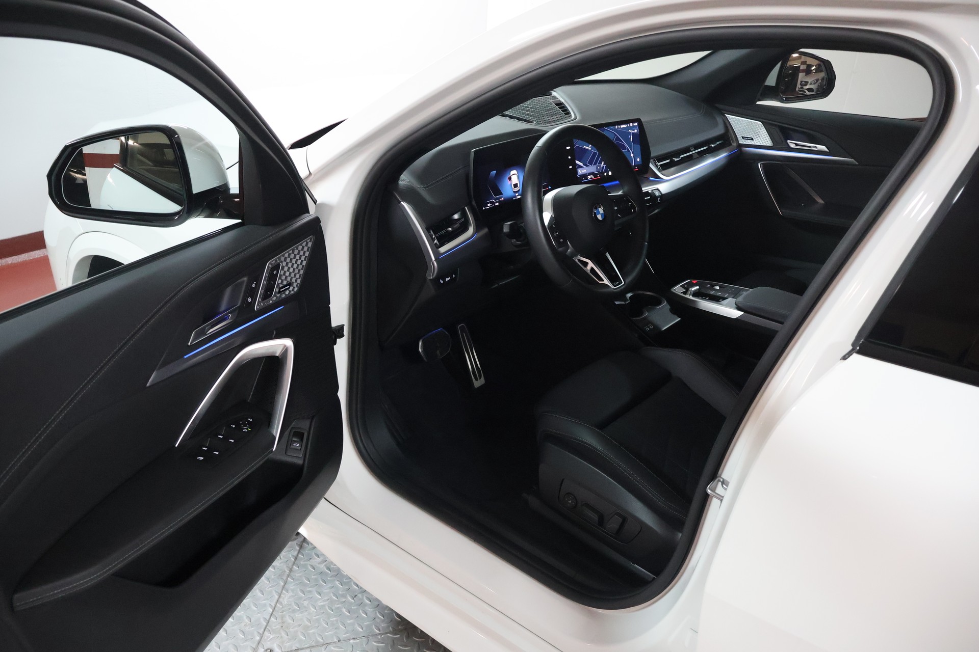 BMW X2 sDrive 18d 48V M Sport-image-6