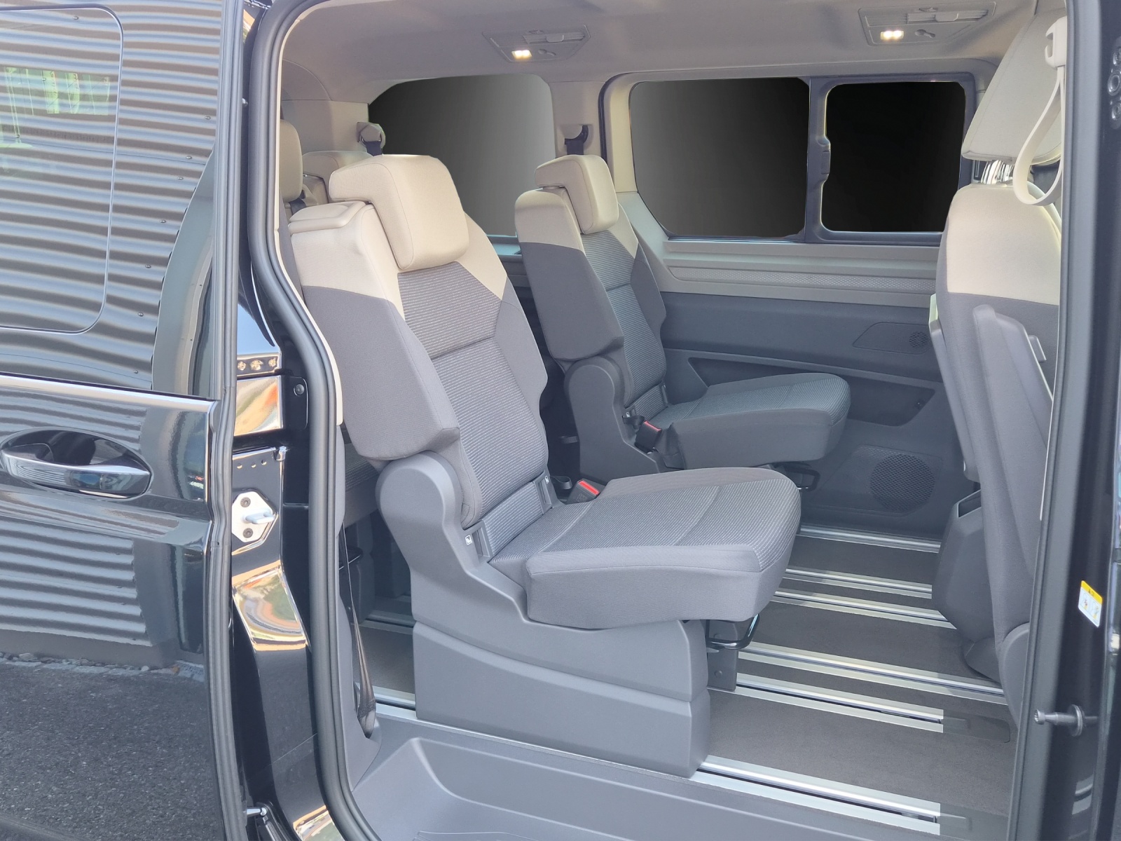 VW Multivan 1.5 eHybrid Liberty 4Motion DSG-image-7