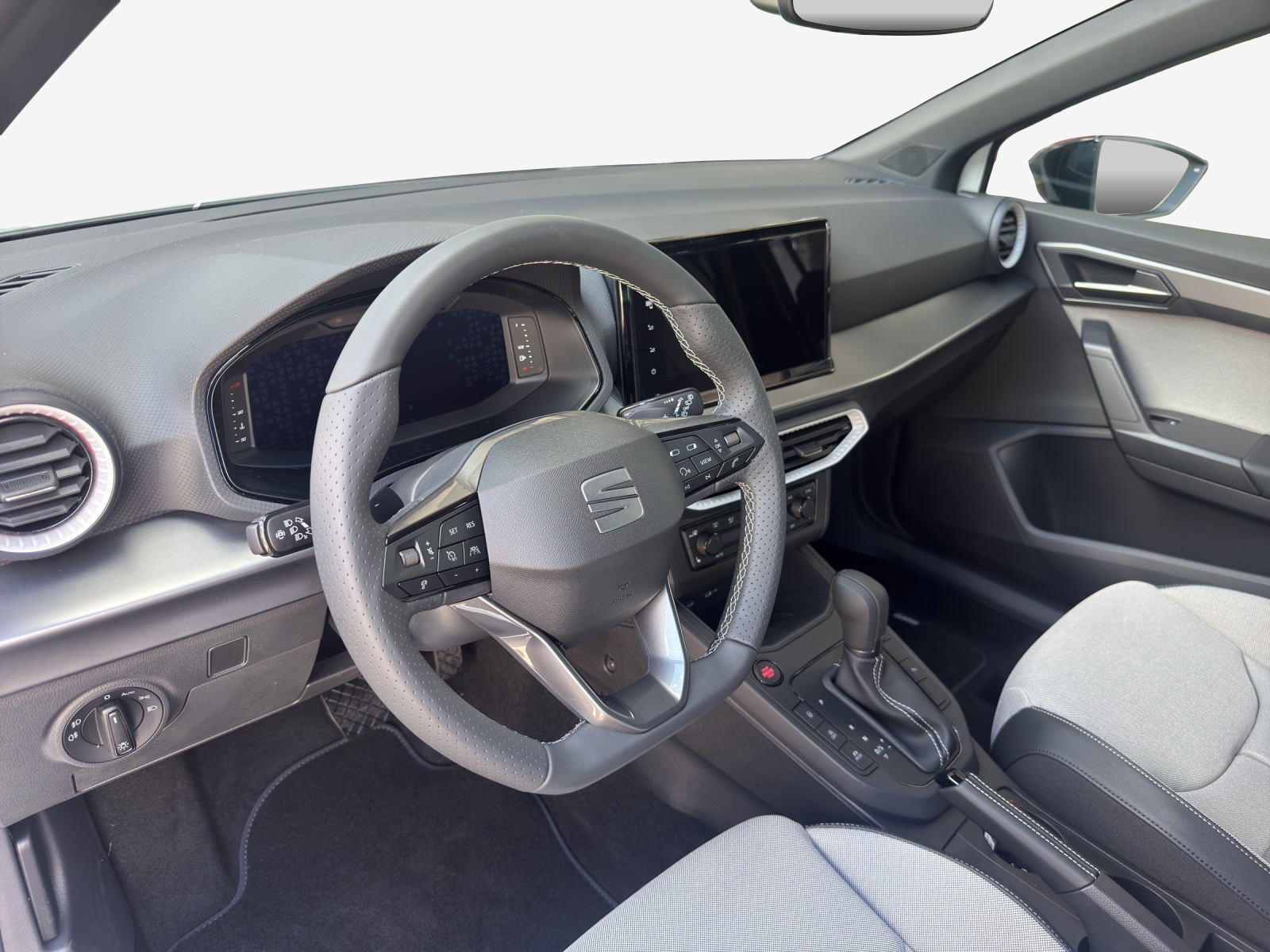 SEAT Ibiza 1.0 EcoTSI FR DSG-image-13