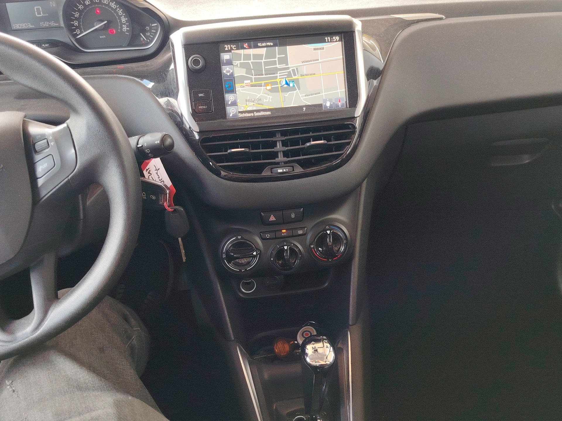 PEUGEOT 208 1.2 e-VTI Active EGS5-image-14