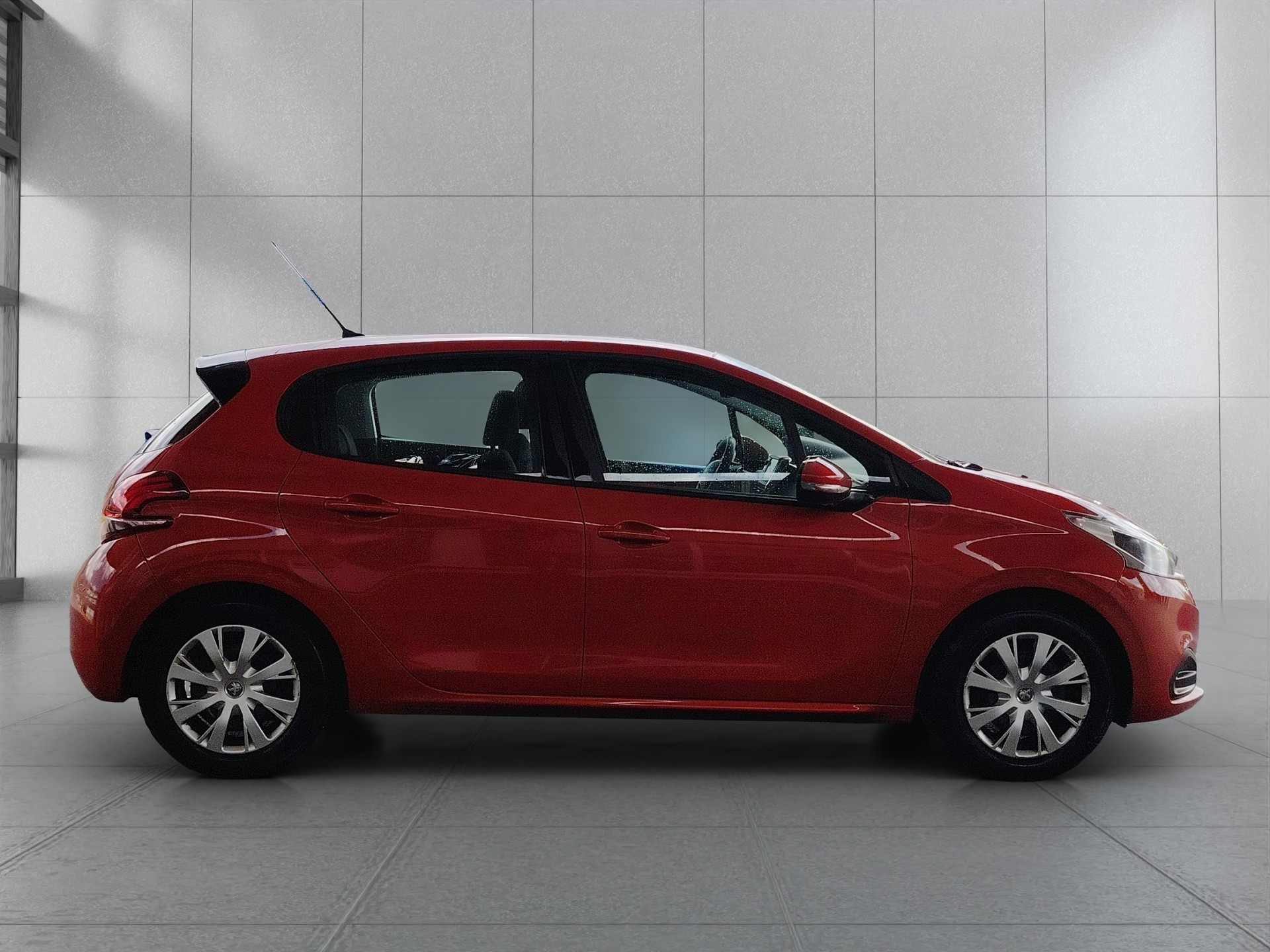 PEUGEOT 208 1.2 e-VTI Active EGS5-image-7