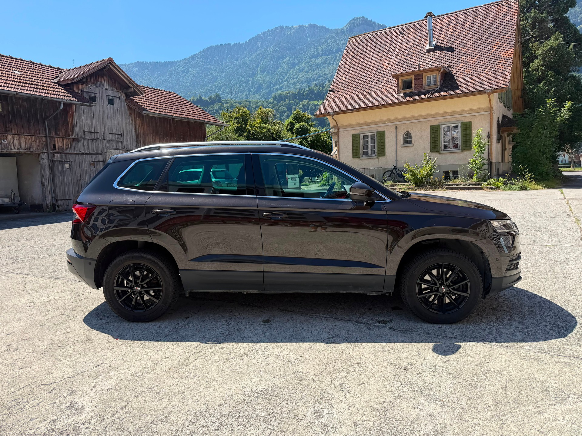 SKODA Karoq 2.0 TDI CR Style 4x4 DSG-image-4