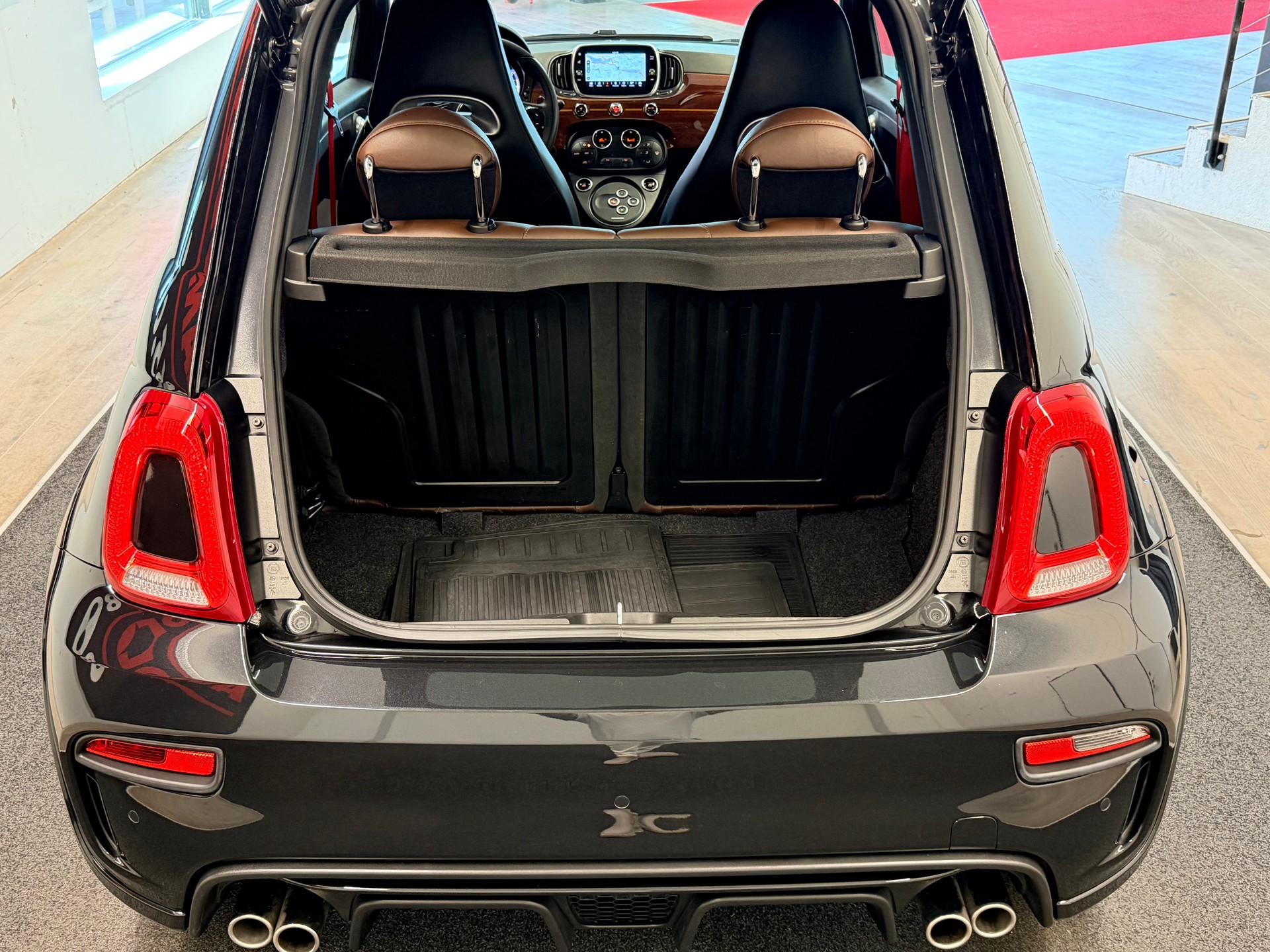 FIAT 595 1.4 16V Turbo Abarth Competizione Dualogic-image-10