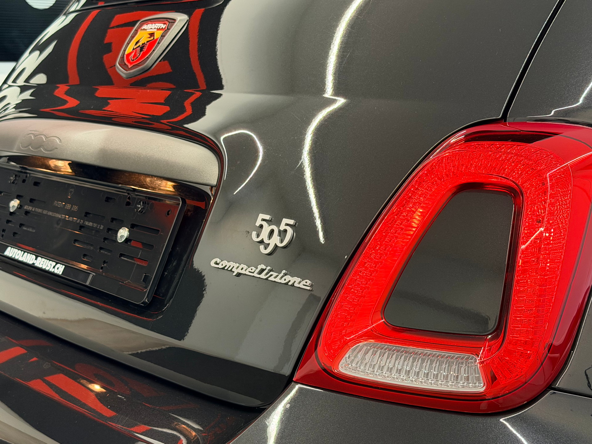 FIAT 595 1.4 16V Turbo Abarth Competizione Dualogic-image-9