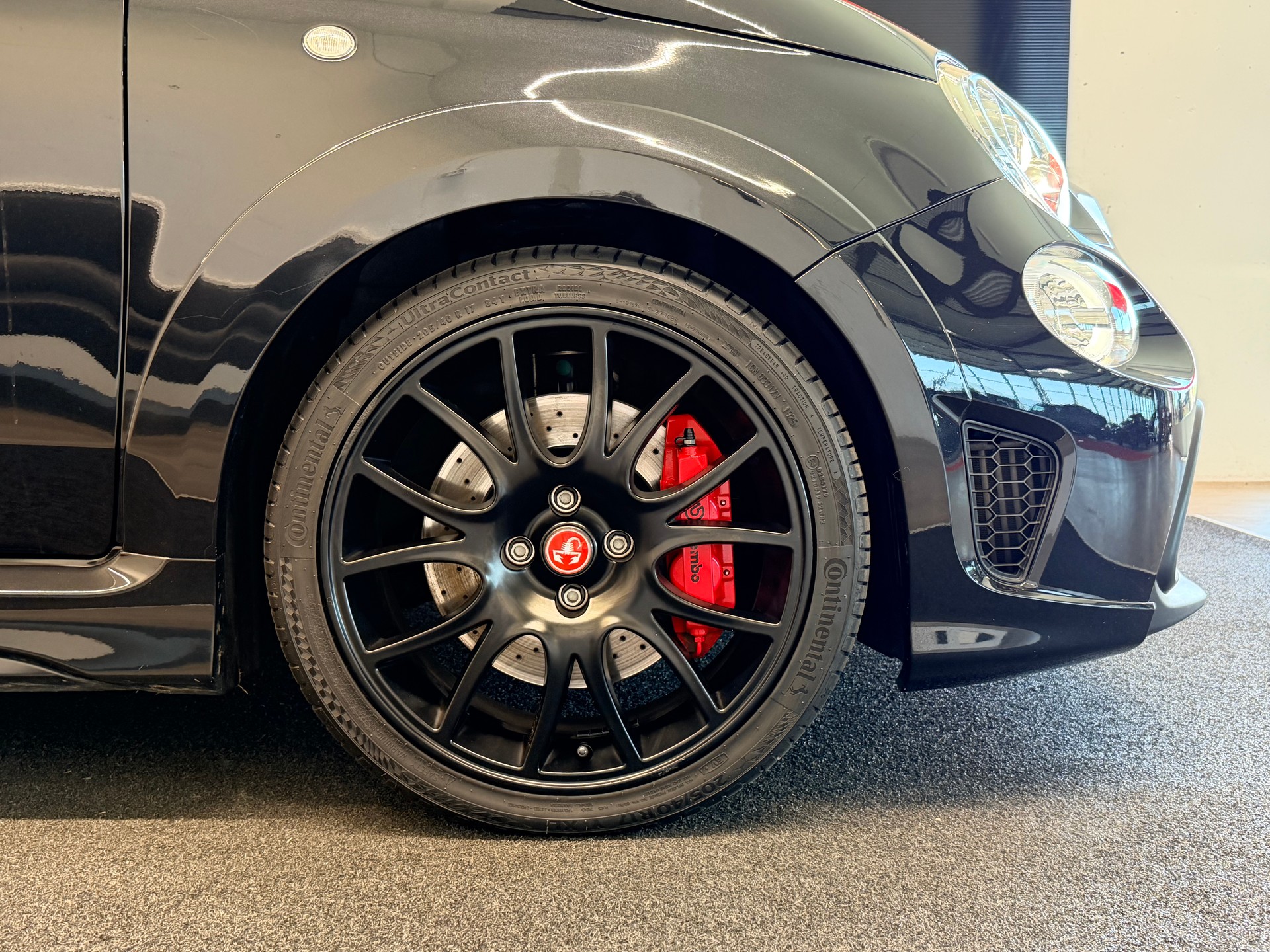 FIAT 595 1.4 16V Turbo Abarth Competizione Dualogic-image-5
