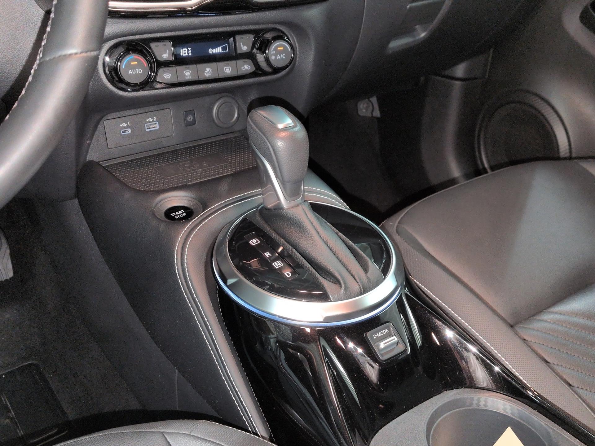 NISSAN Juke 1.6 FHEV Tekna-image-11