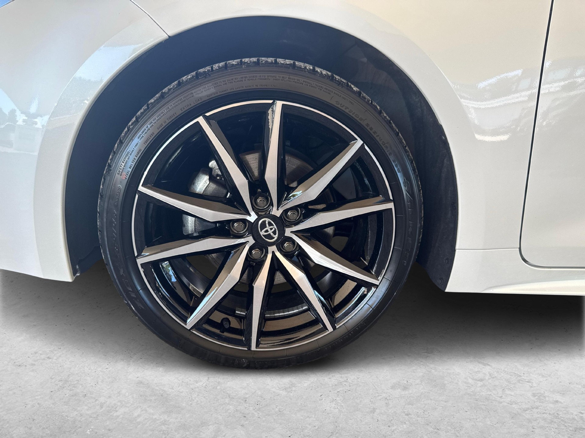 TOYOTA Corolla Touring Sports 2.0 HSD GR Sport / ab 3,99% Leasing bei Abschluss einer Protect Autoversicherung-image-18