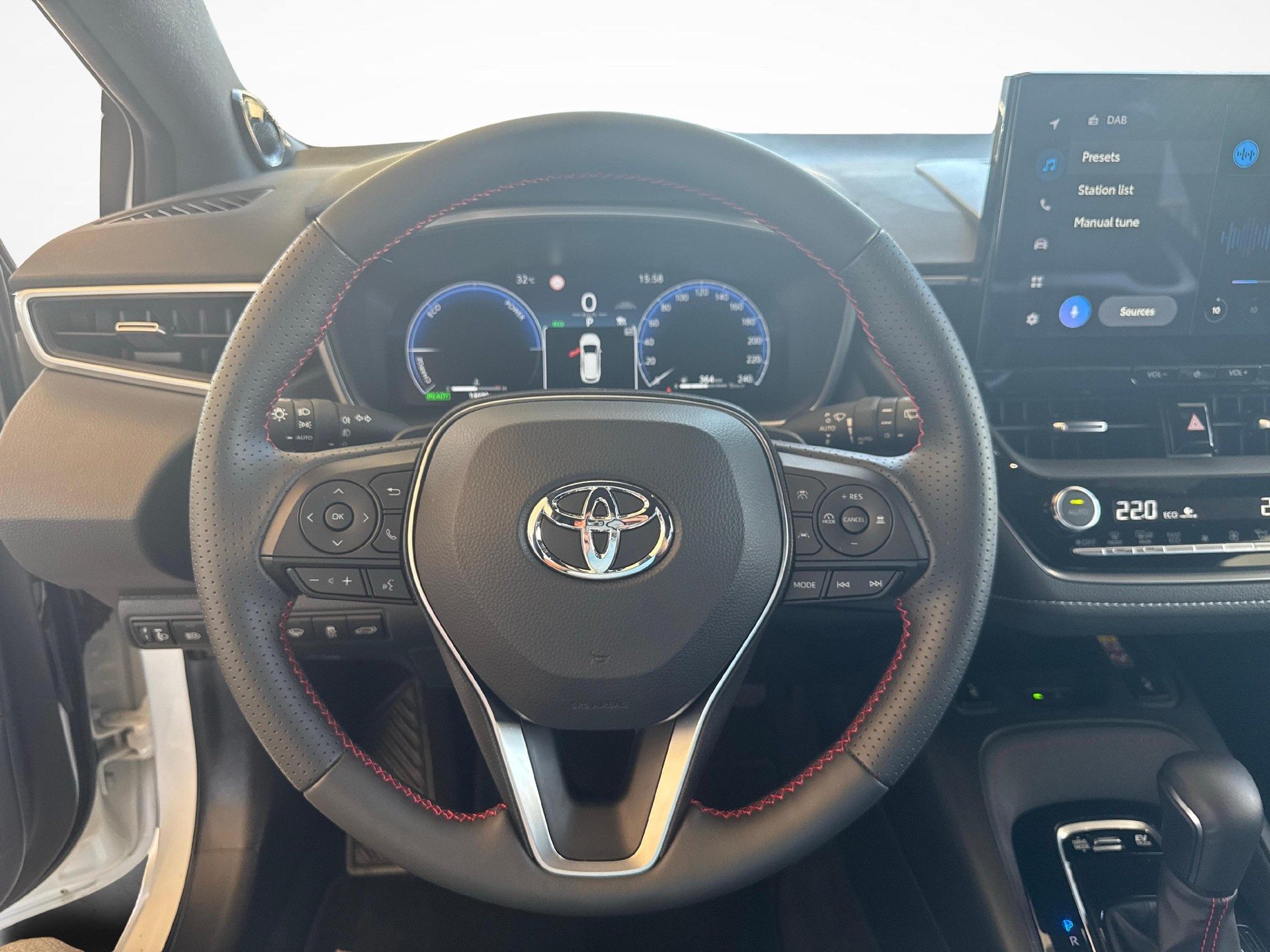 TOYOTA Corolla Touring Sports 2.0 HSD GR Sport / ab 3,99% Leasing bei Abschluss einer Protect Autoversicherung-image-13