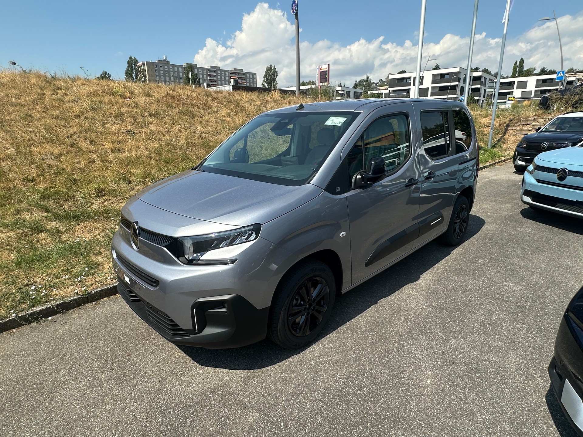 CITROEN Berlingo 1.5 BlueHDi 130 M Berlingo 30 EAT8-image-1