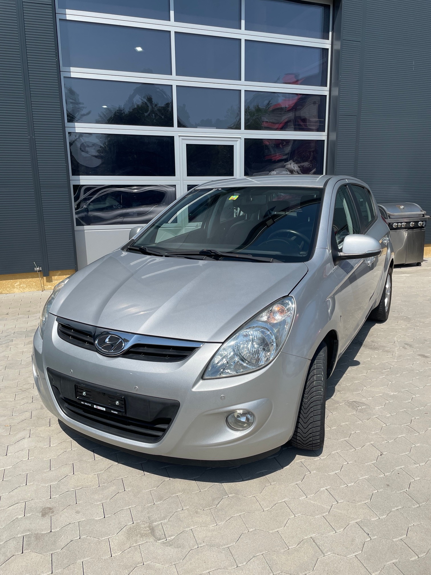 HYUNDAI i20 1.6 Premium-image-3