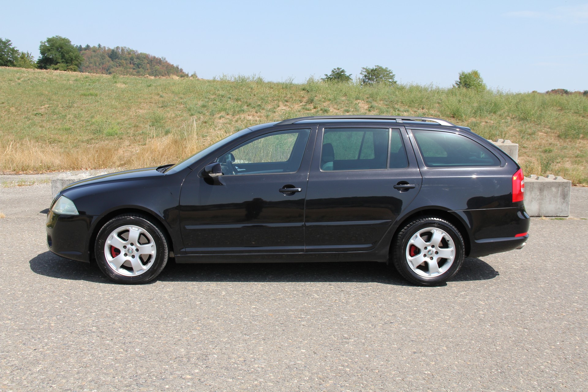 SKODA Octavia 2.0 TFSI RS-image-0