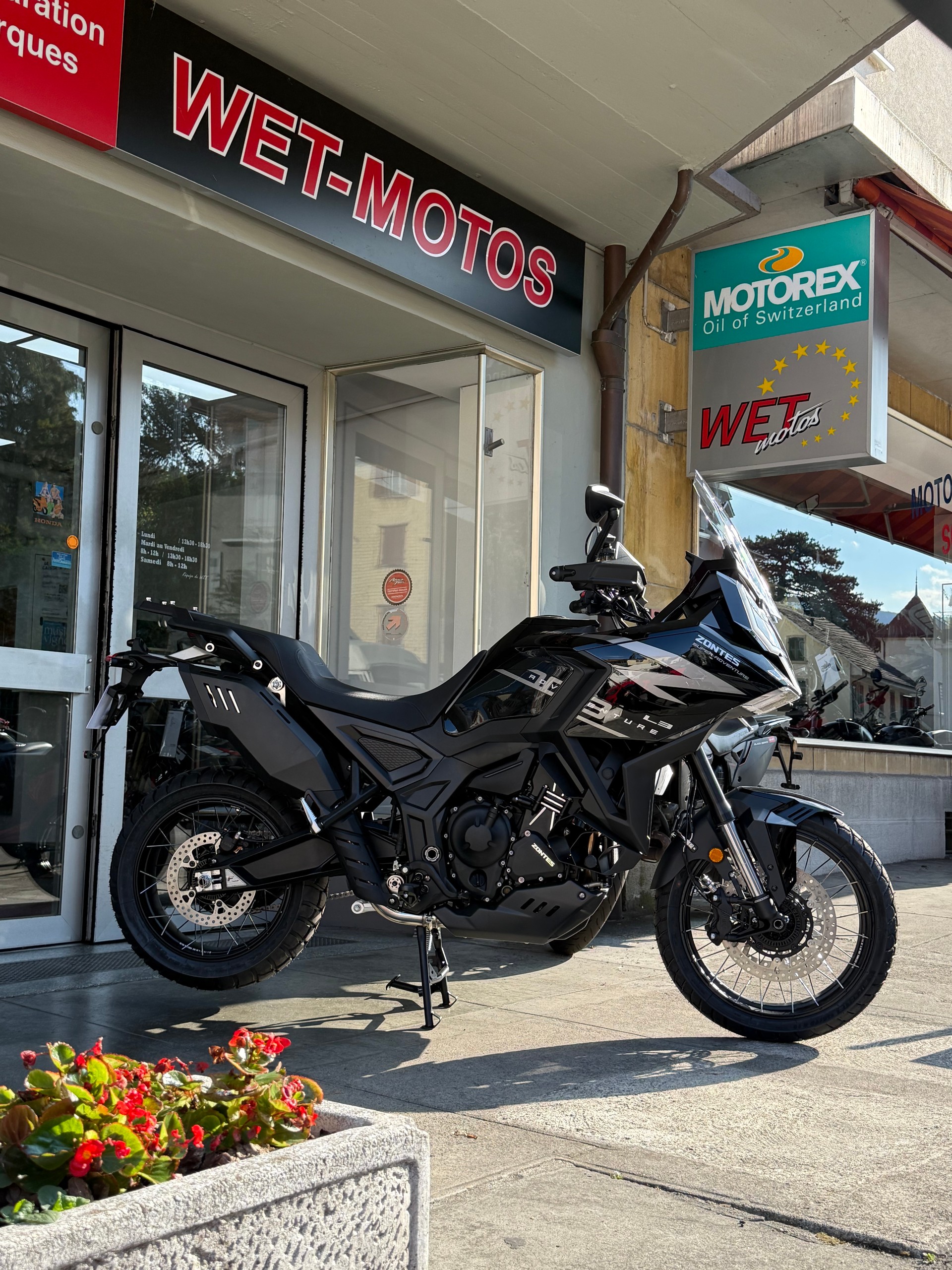 ZONTES 703