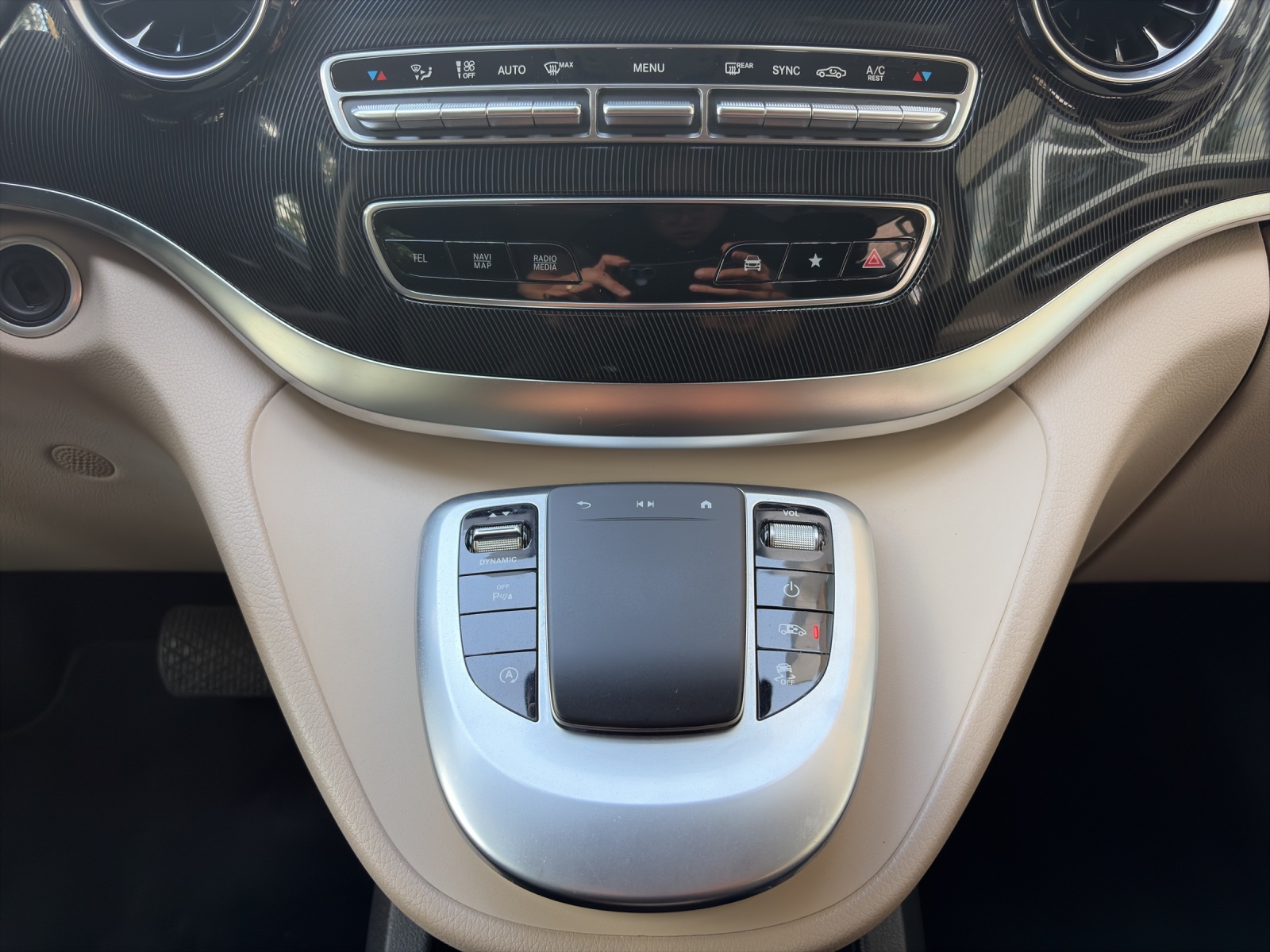 MERCEDES-BENZ Marco Polo 250 d Automat-image-9