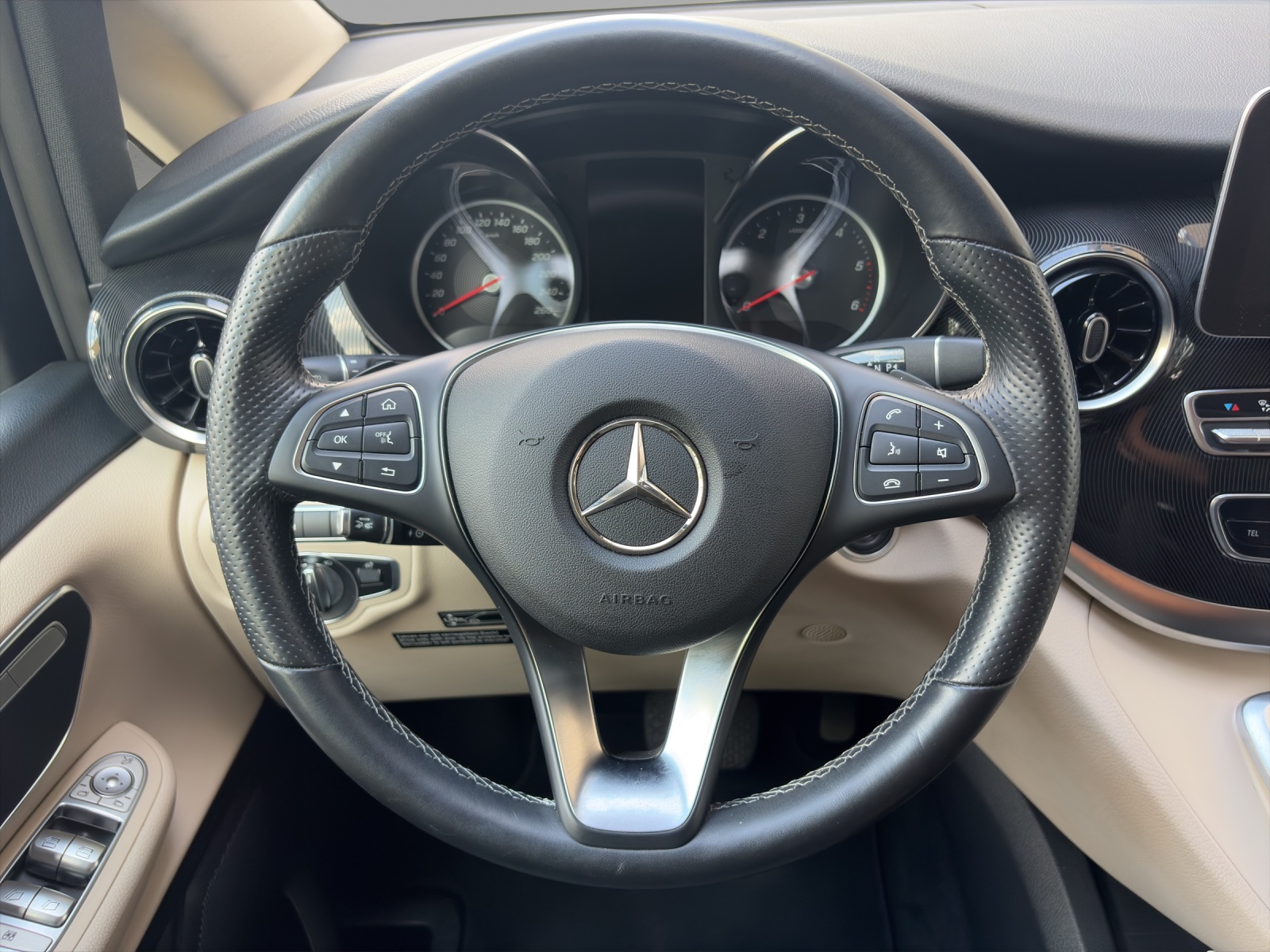 MERCEDES-BENZ Marco Polo 250 d Automat-image-8