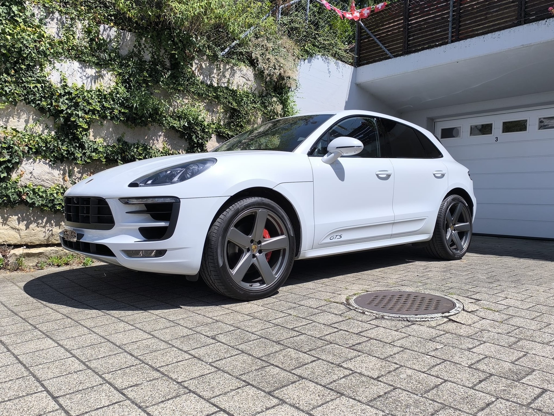 PORSCHE Macan 3.0 V6 GTS-image-0