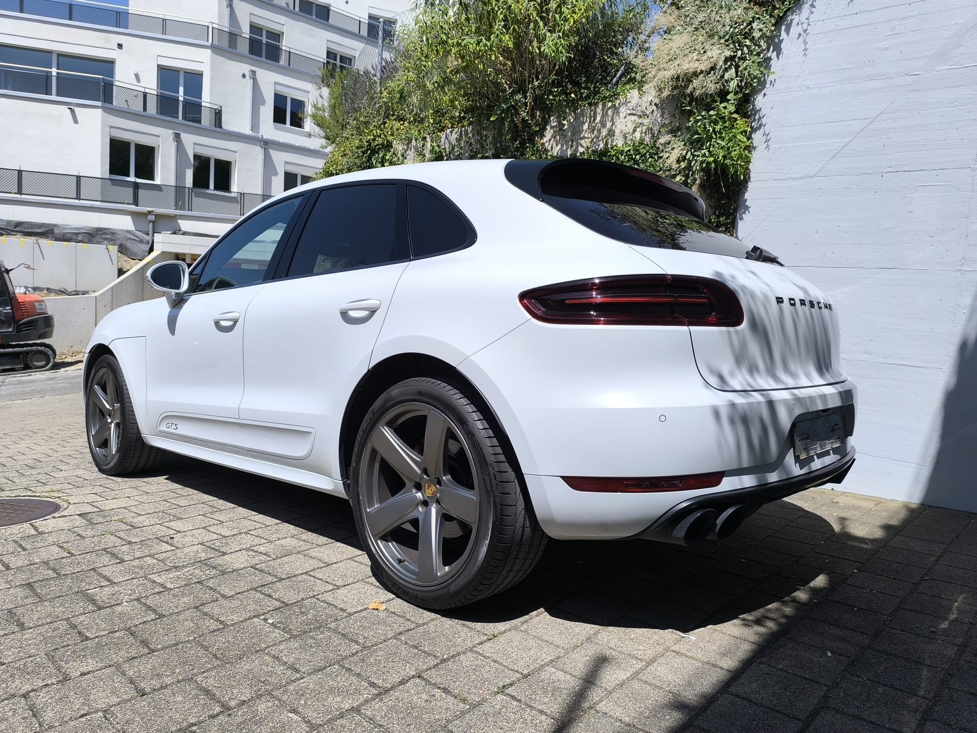 PORSCHE Macan 3.0 V6 GTS-image-2