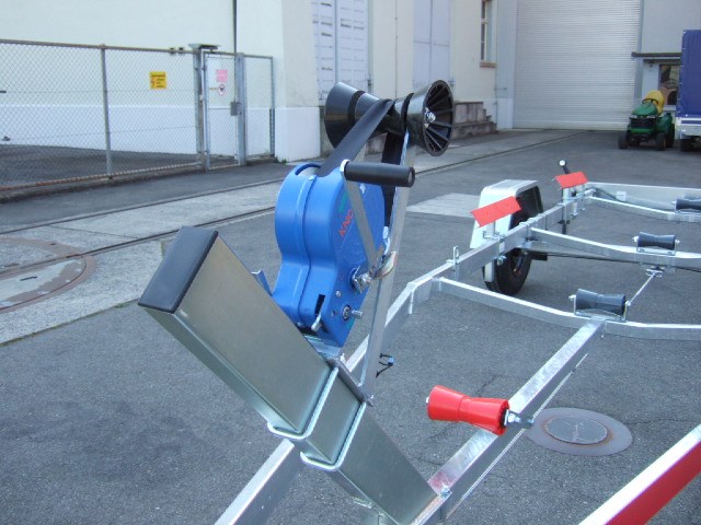 TEMARED BOAT B15 1'500kg-image-8