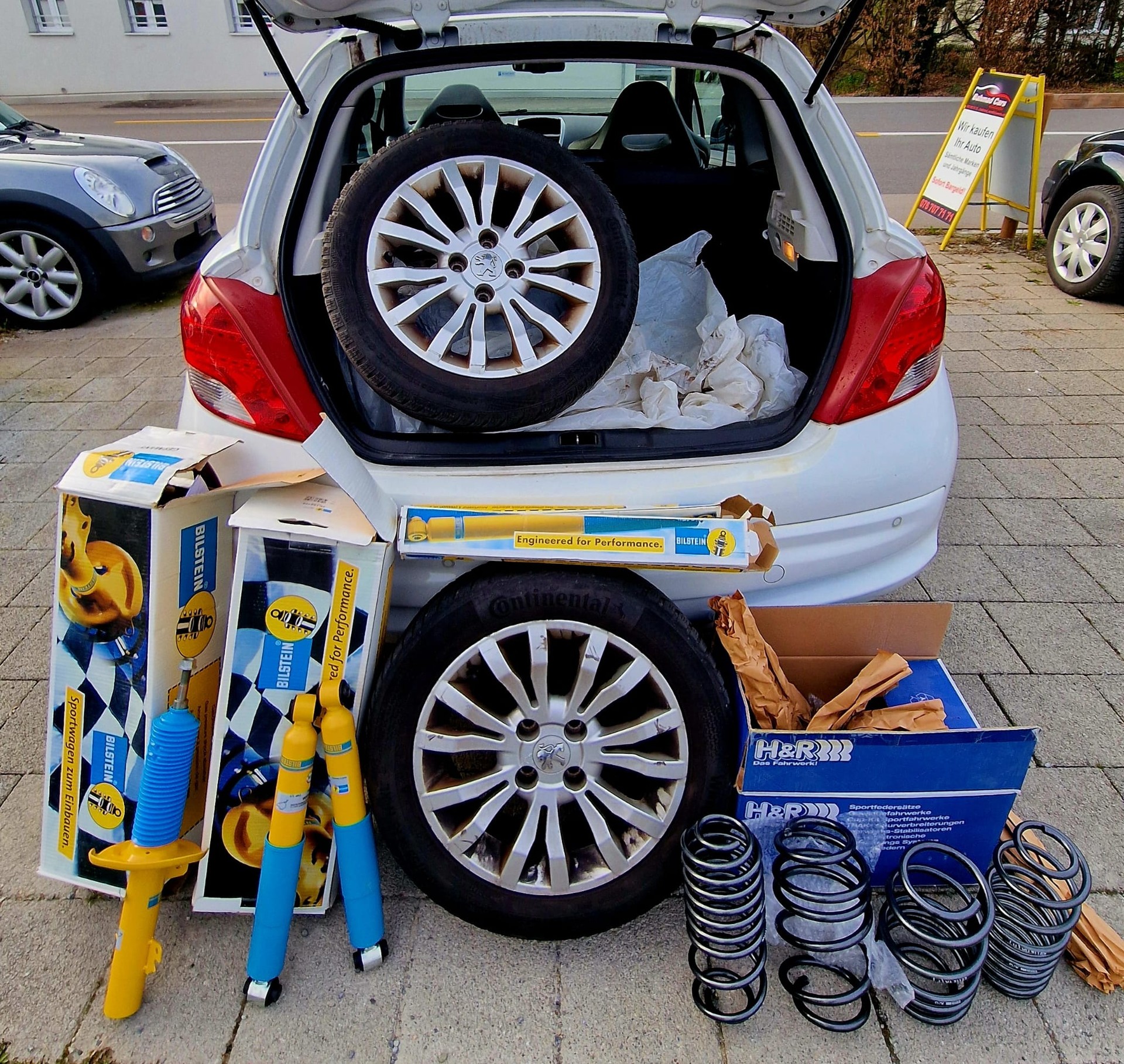 PEUGEOT 207 1.6 16V Turbo GTi-image-3