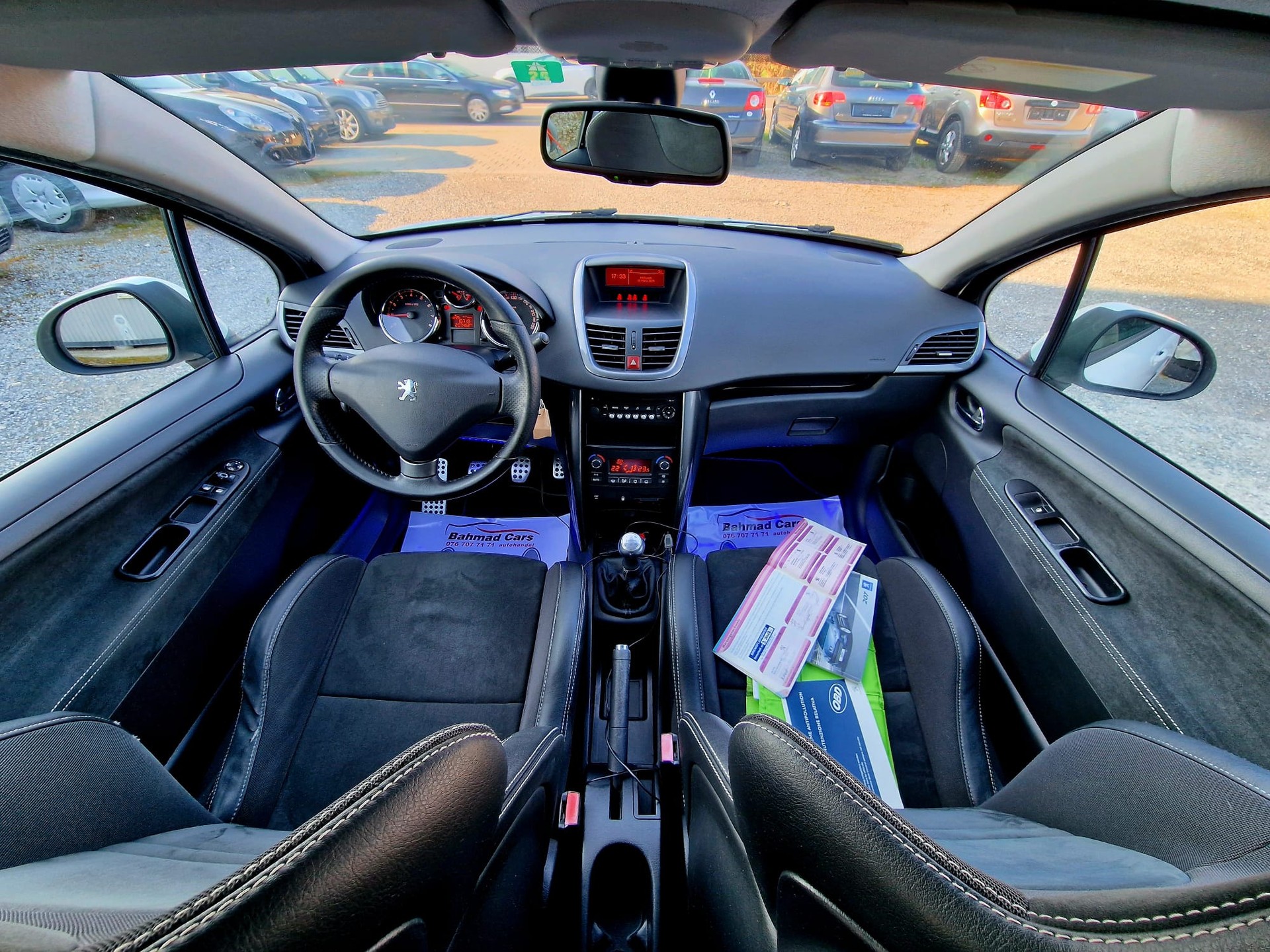 PEUGEOT 207 1.6 16V Turbo GTi-image-10