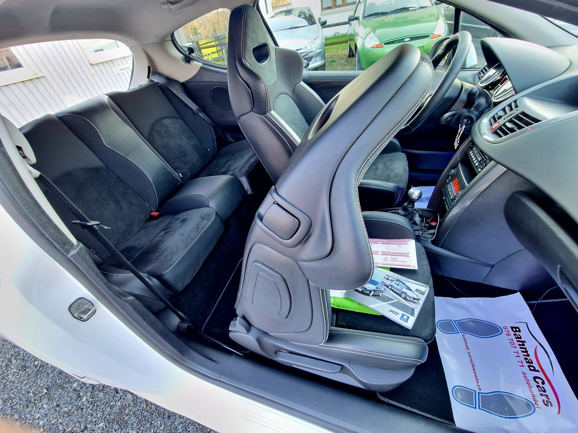 PEUGEOT 207 1.6 16V Turbo GTi-image-9