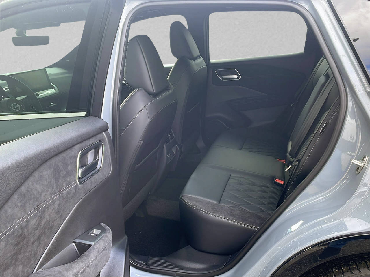 NISSAN Qashqai 1.5 VC-T Tekna+-image-6
