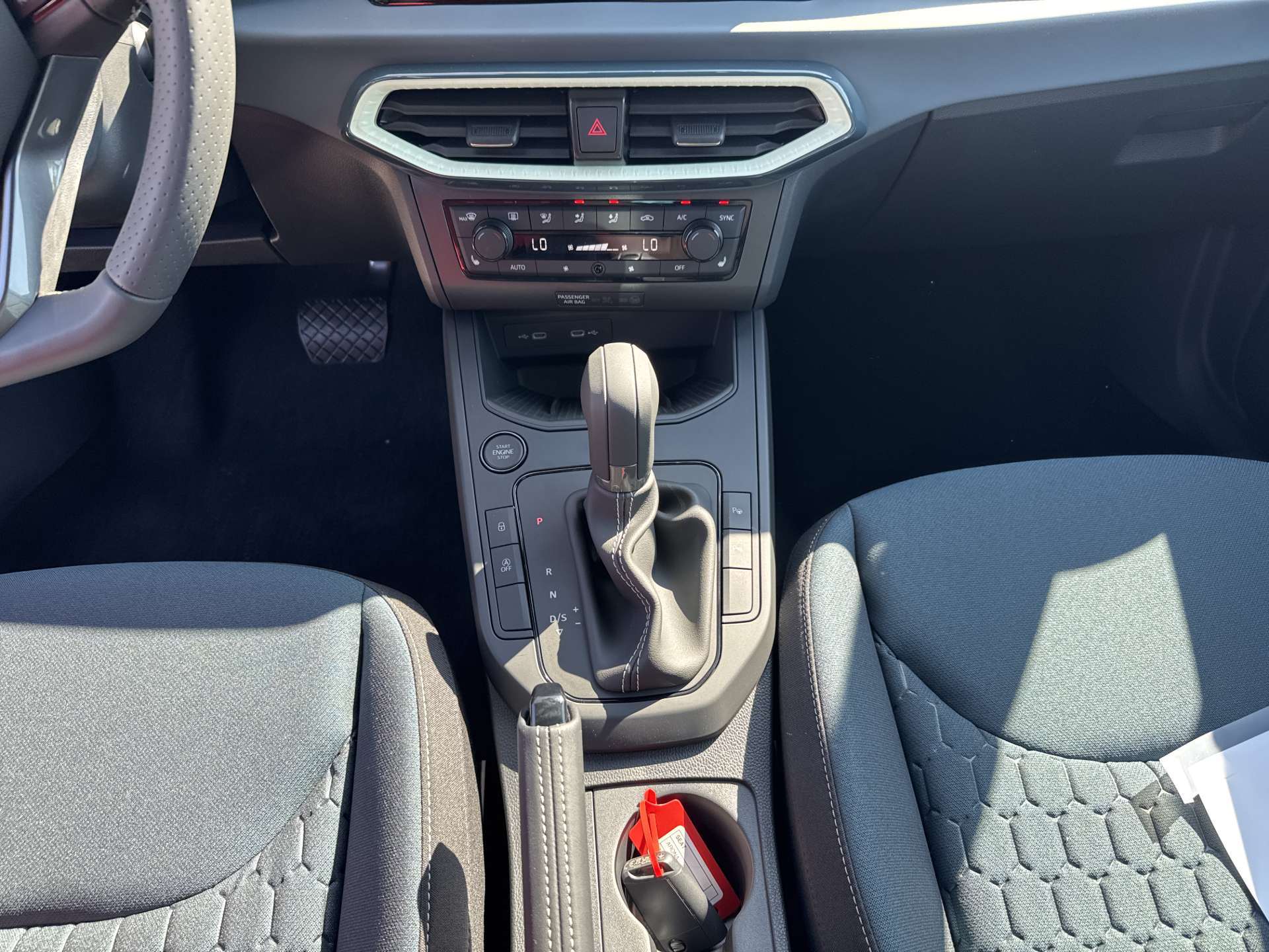 SEAT Arona 1.0 TSi Eco Style DSG-Automat-image-11