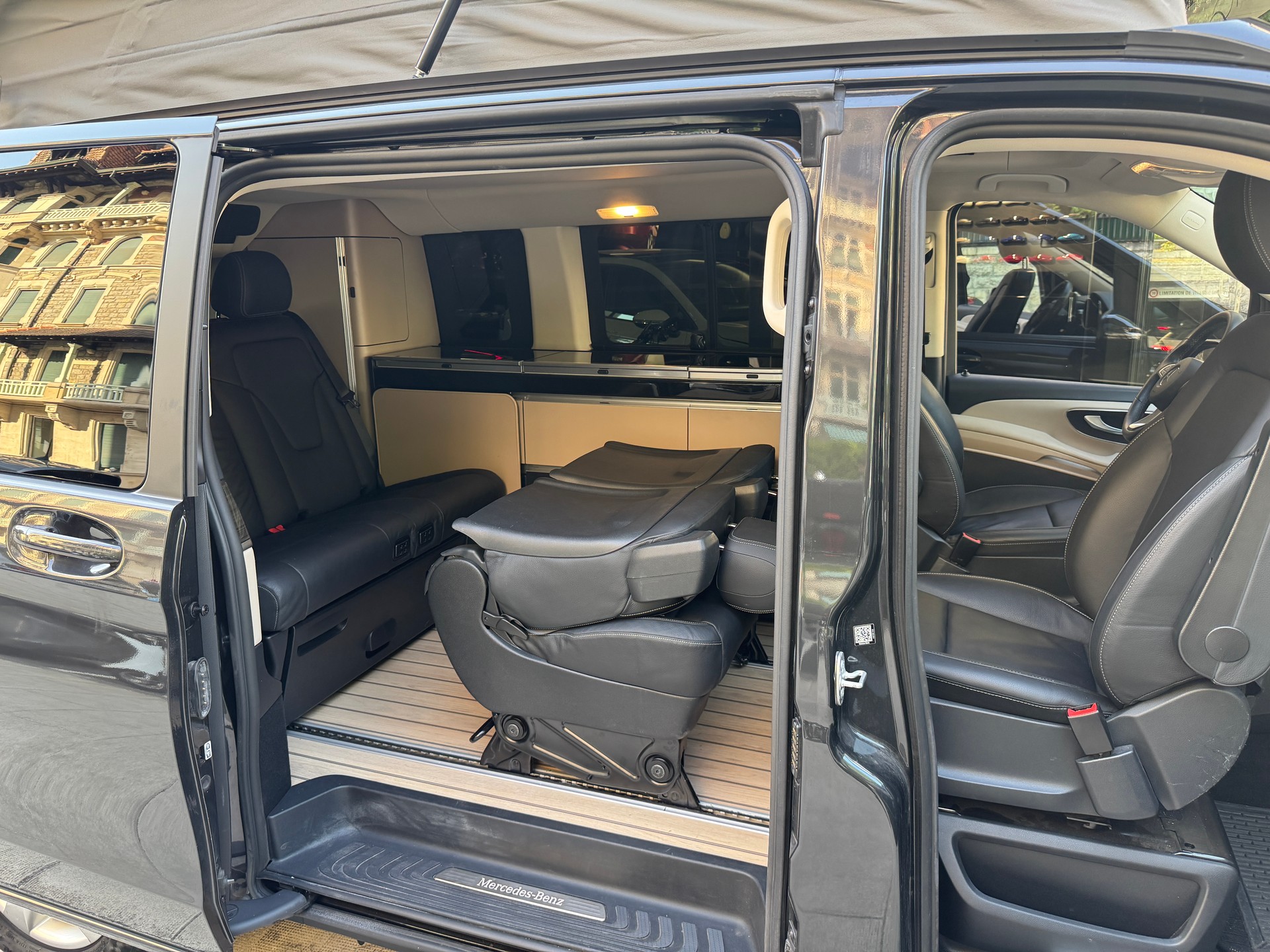 MERCEDES-BENZ Marco Polo 250 d 4M A-image-8