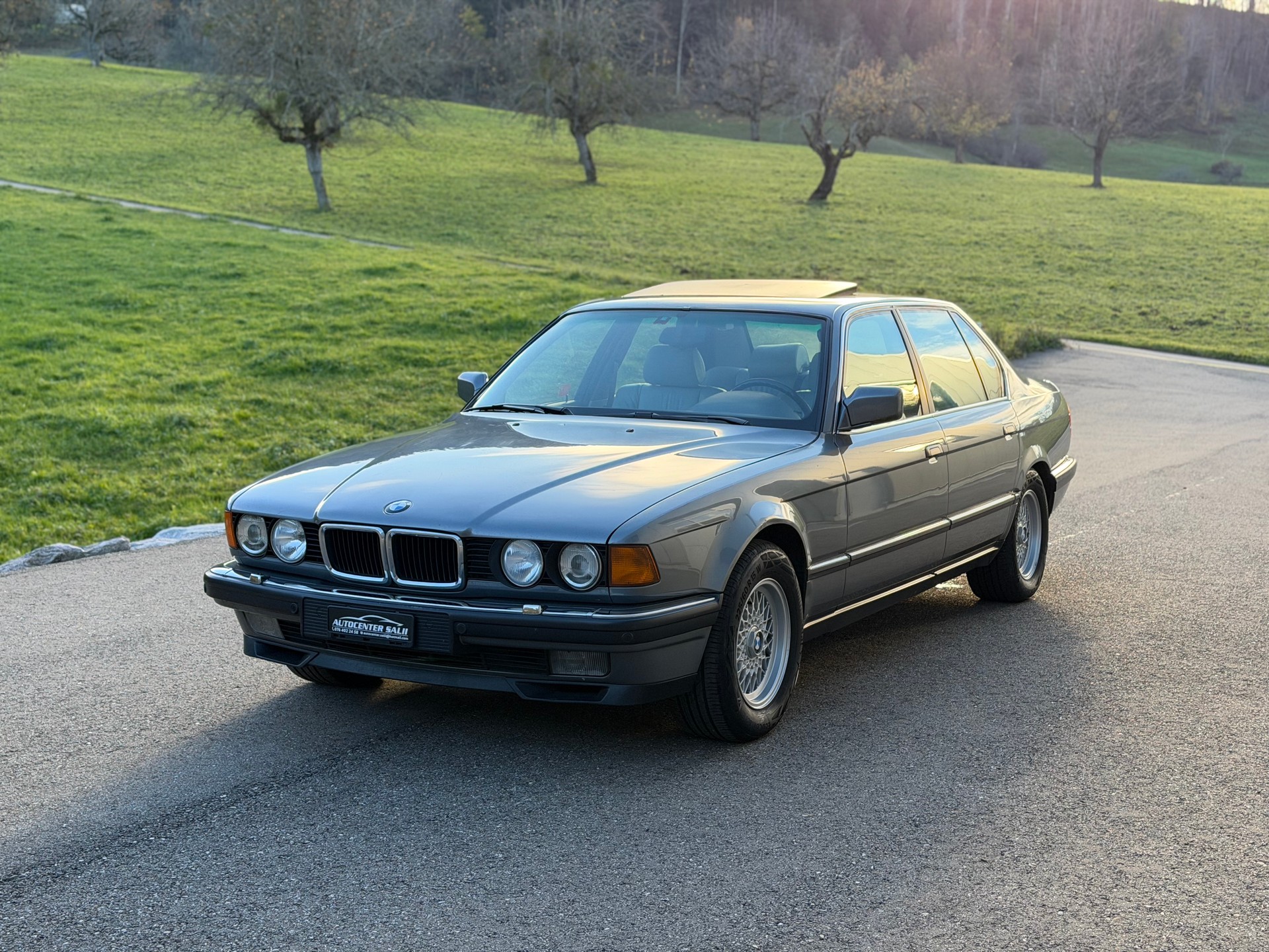 BMW 740iL V8-image-0