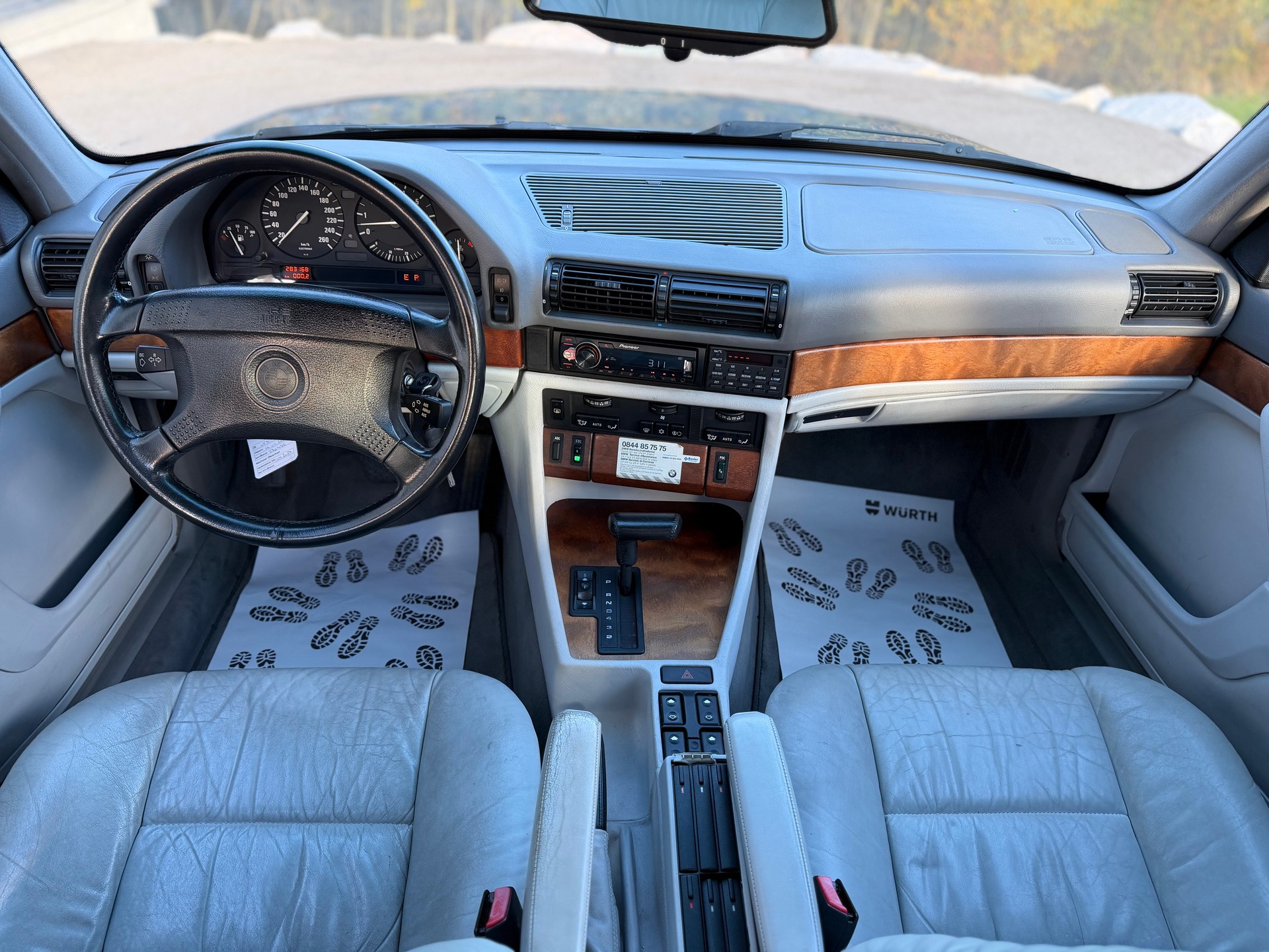 BMW 740iL V8-image-5