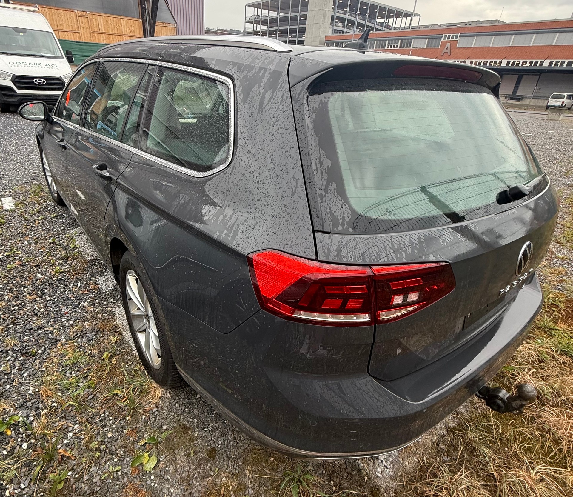 VW Passat 2.0 TDI BMT Elegance 4Motion DSG-image-6