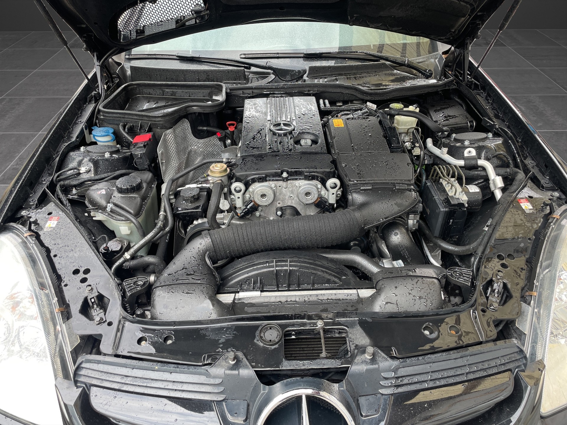MERCEDES-BENZ SLK 200 Kompressor-image-15