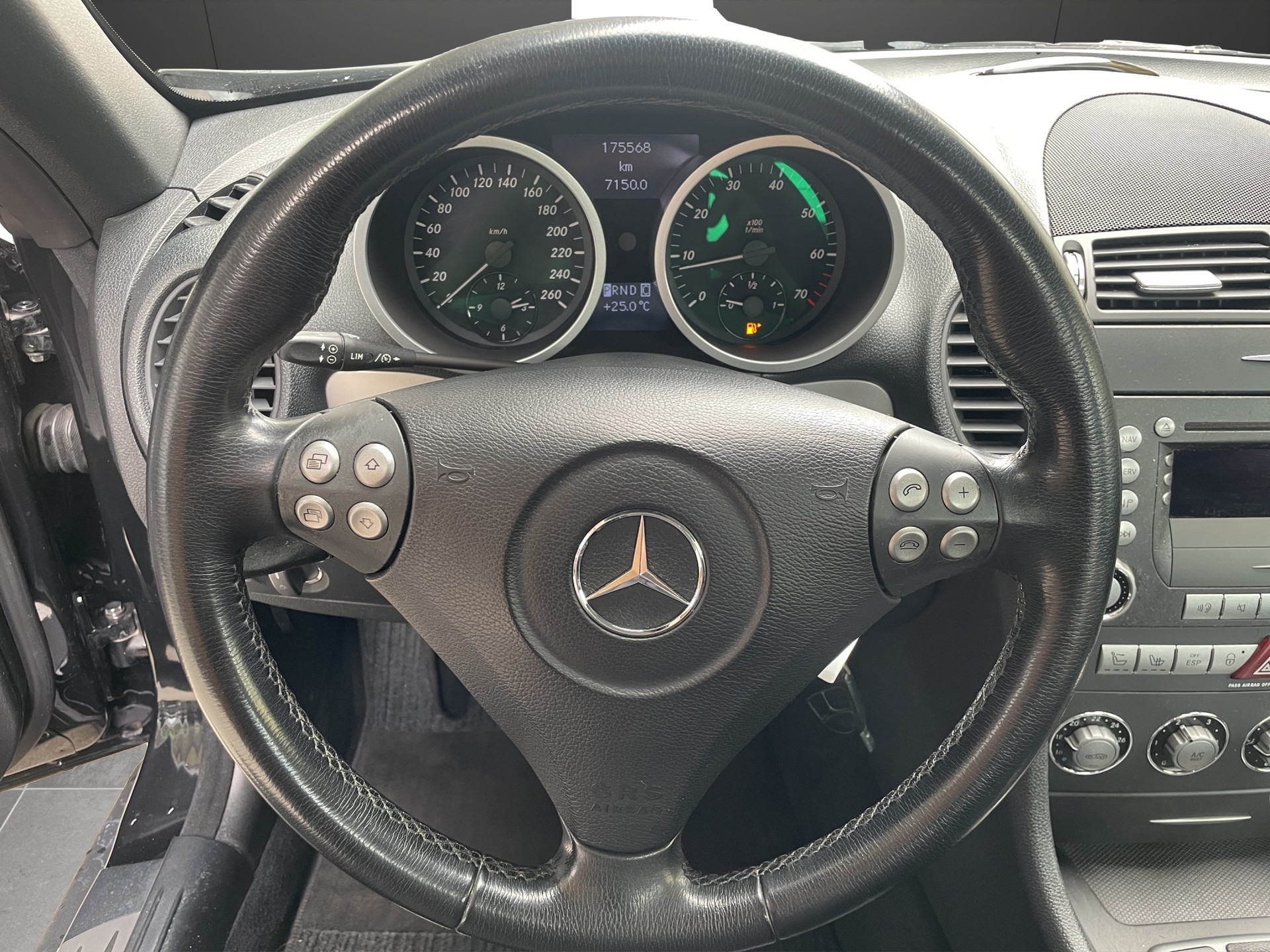 MERCEDES-BENZ SLK 200 Kompressor-image-11