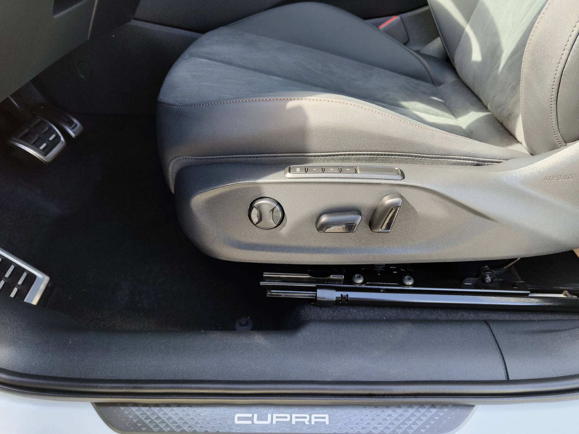 CUPRA Terramar 2.0 TSI VZ 4Drive DSG-image-9