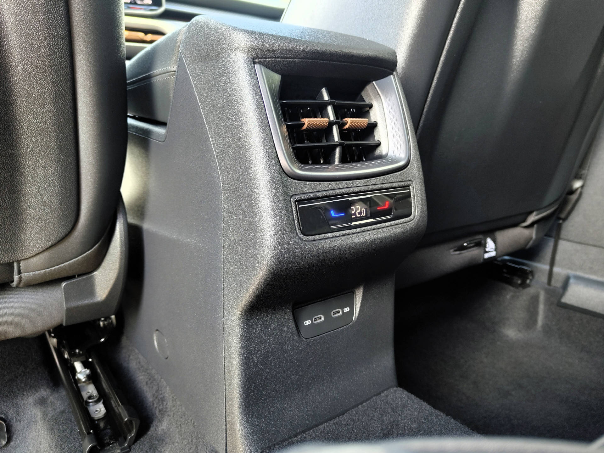 CUPRA Terramar 2.0 TSI VZ 4Drive DSG-image-13