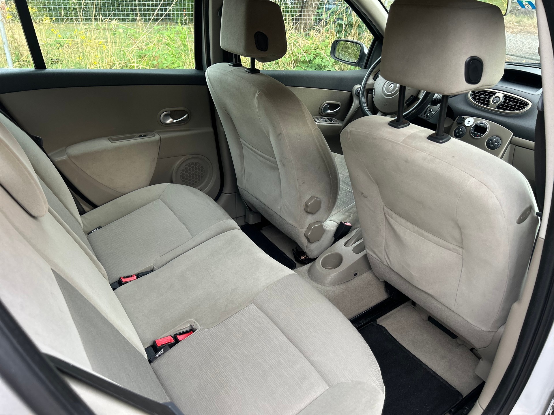 RENAULT Clio 1.6 16V Dynamique-image-8