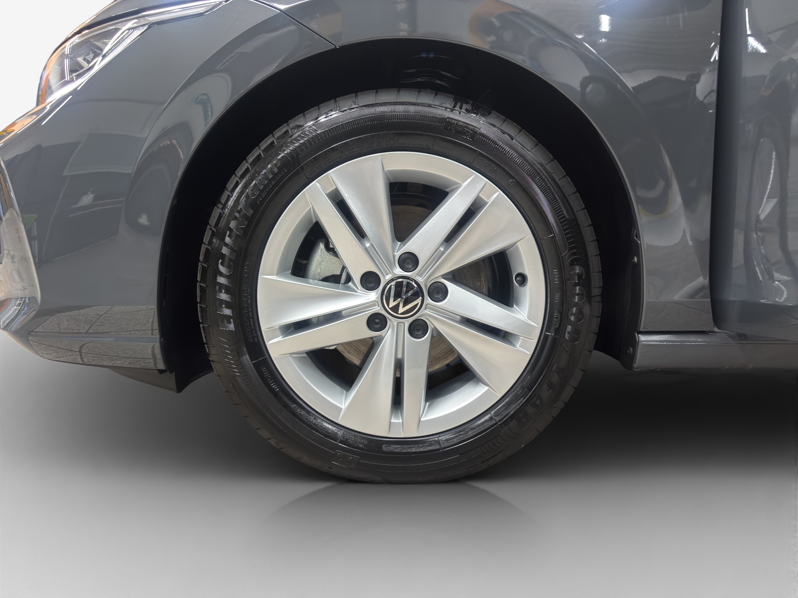VW Golf 1.5 e TSI mHEV Value DSG-image-13