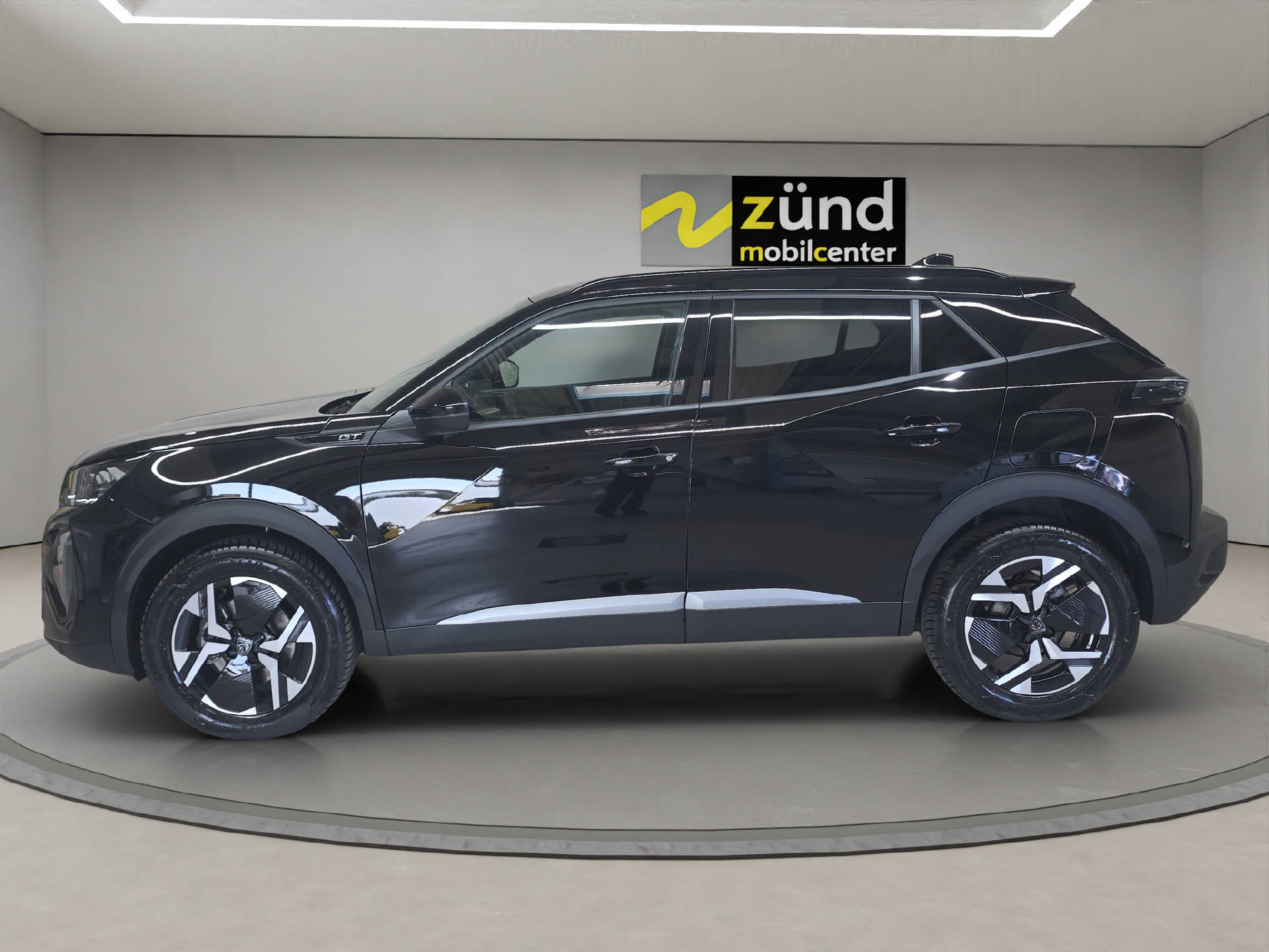 PEUGEOT 2008 1.2 Hybrid 145 GT Exclusive-image-1