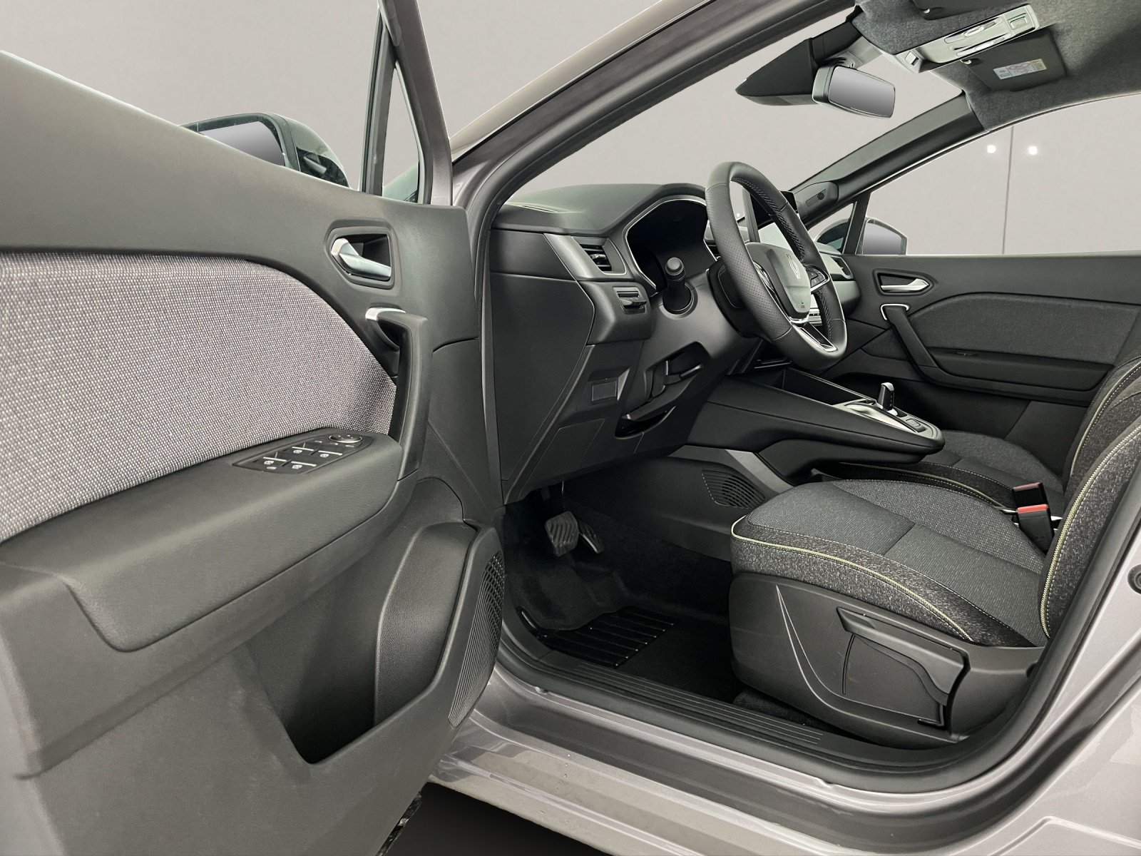 RENAULT Captur 1.8 E-Tech techno-image-6